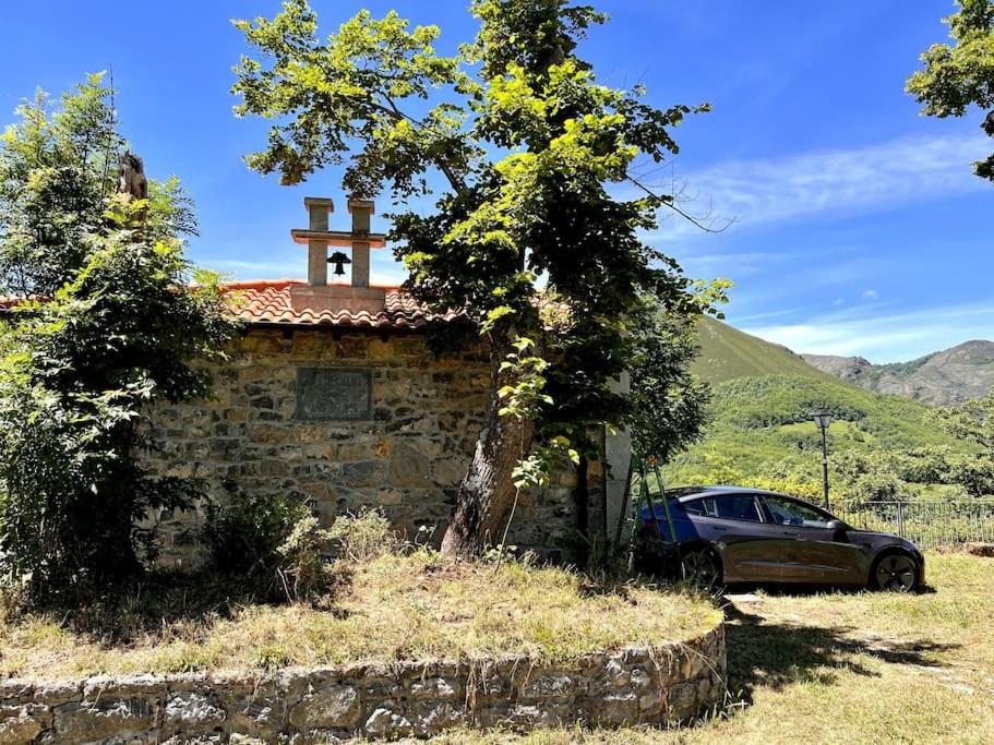 La Casona de Alesga, Asturias-Fresnedo
