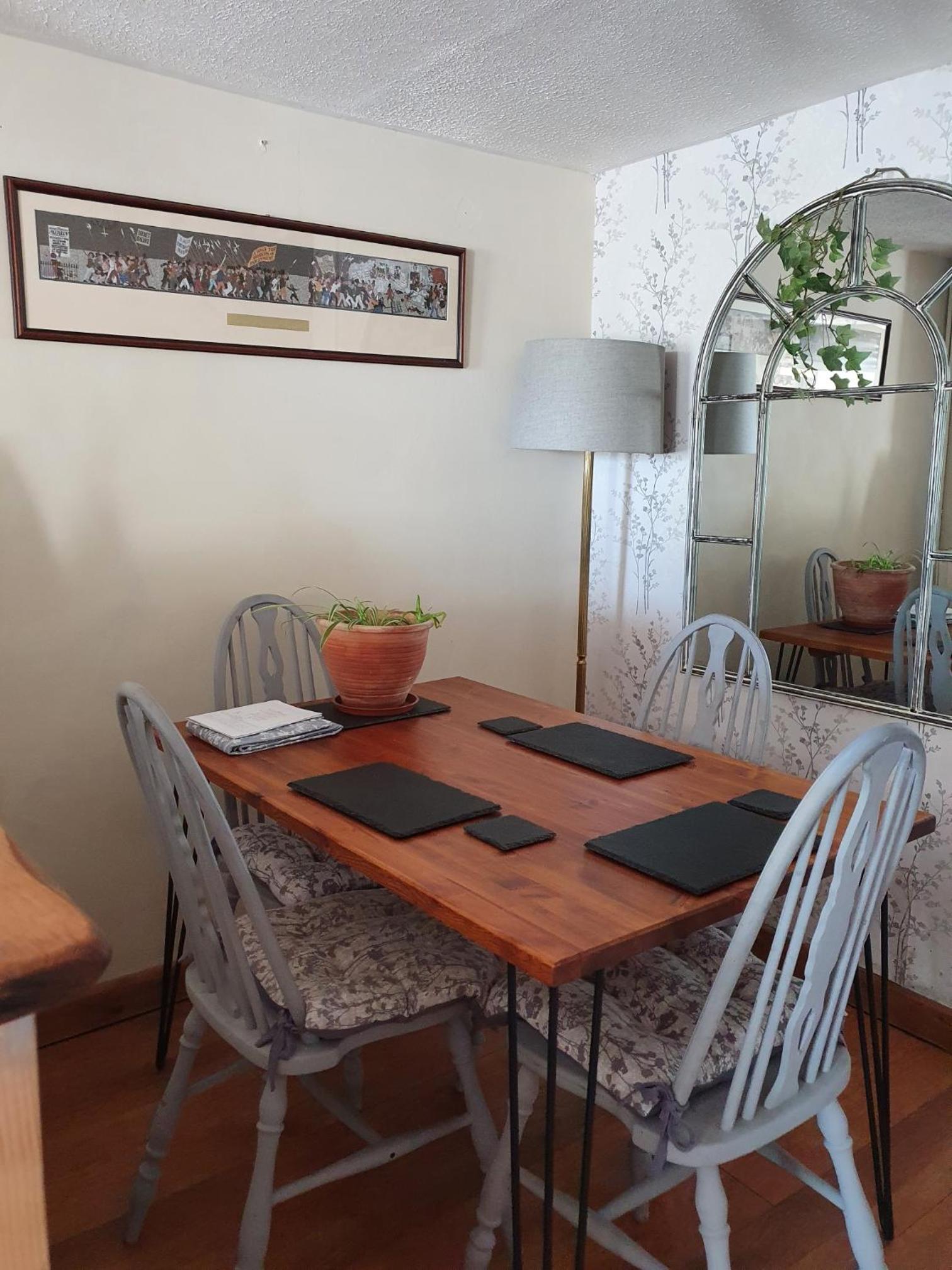 Hotel Wales' Highest Village - The Chartist Cottage - Trefil - Image 1