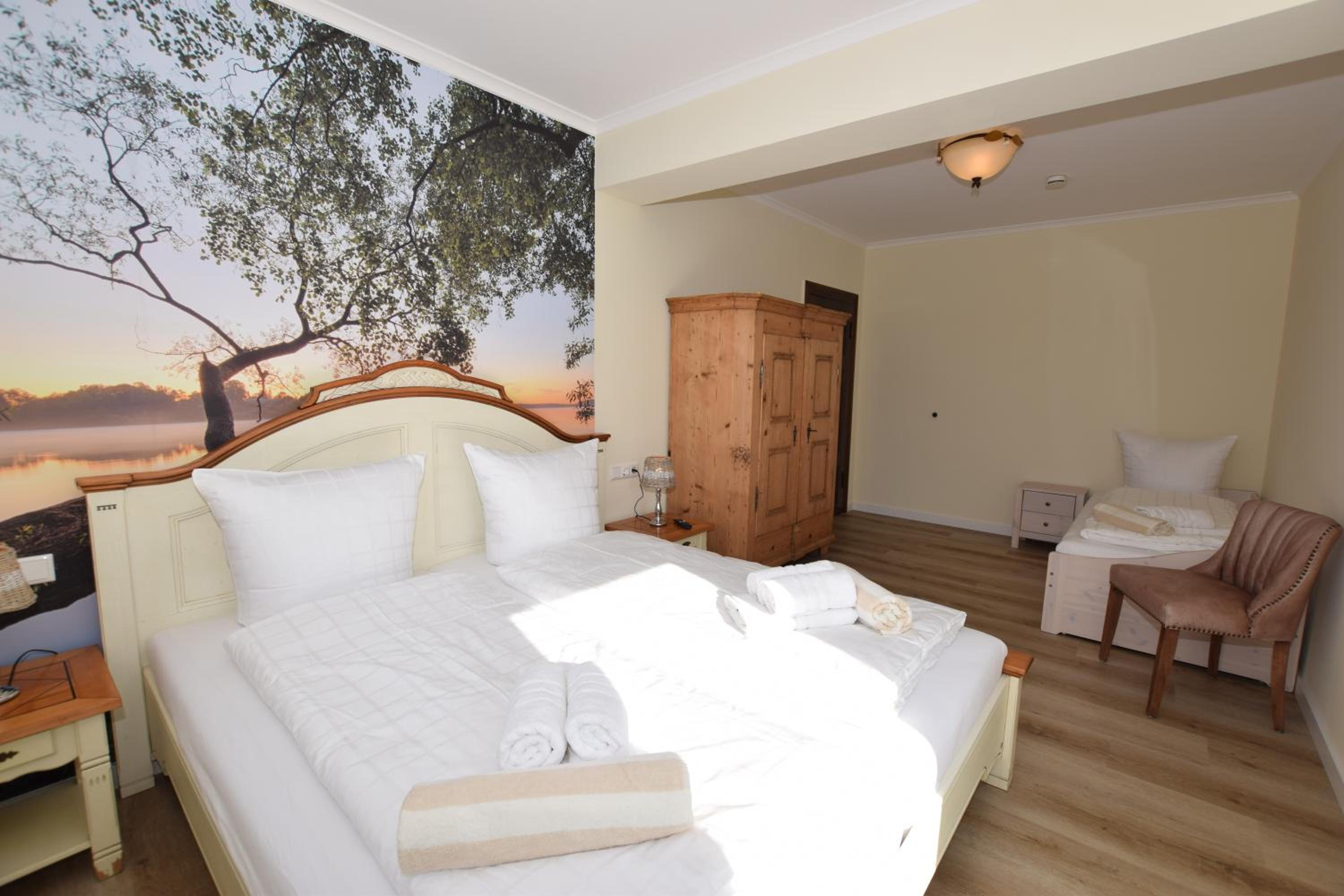 Landhaus Hideaway mit Aussenpool, Sauna und Kamin