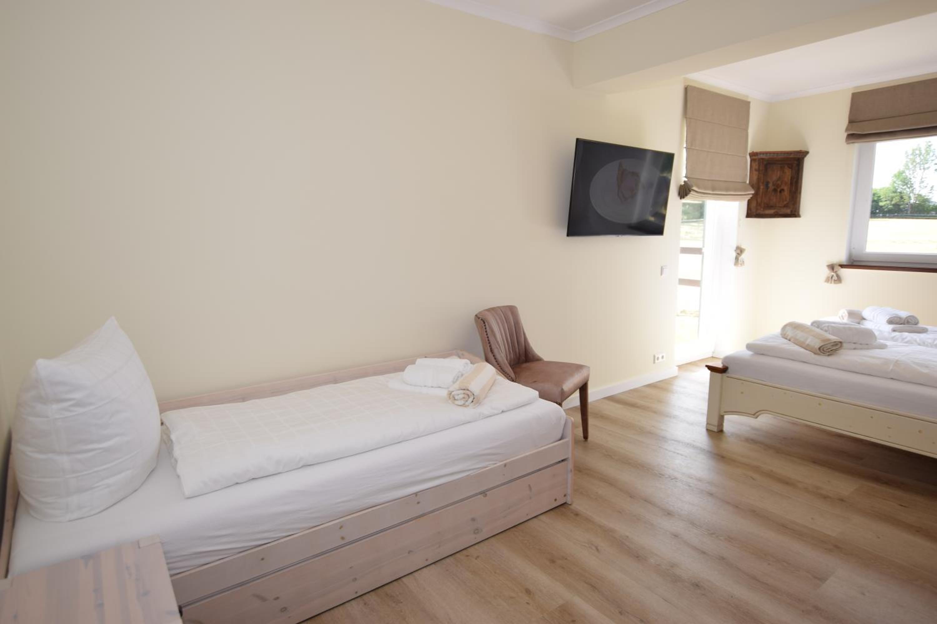 Landhaus Hideaway mit Aussenpool, Sauna und Kamin