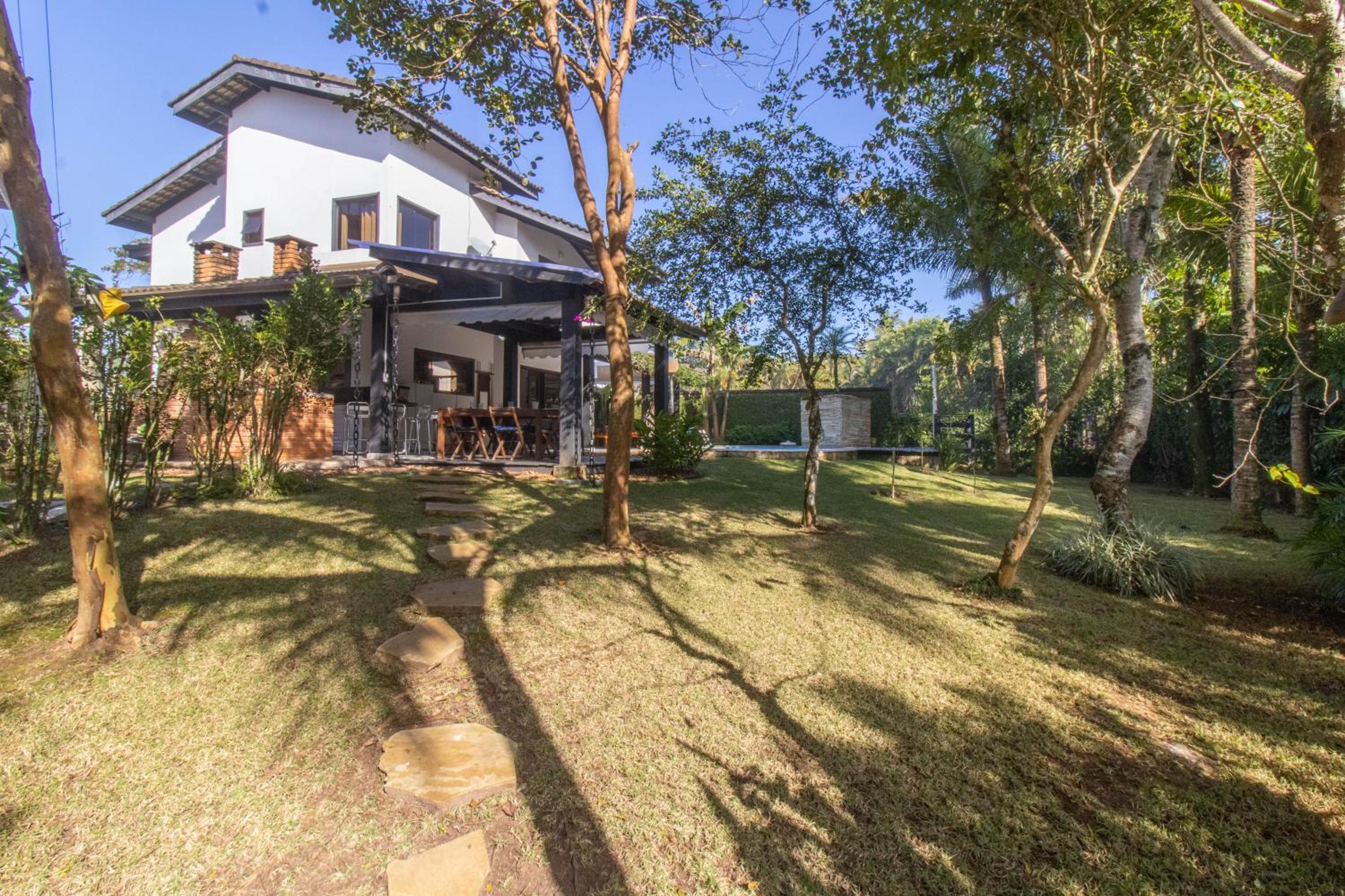 Linda Casa! Acesso privado praia Guaratuba(50mts)