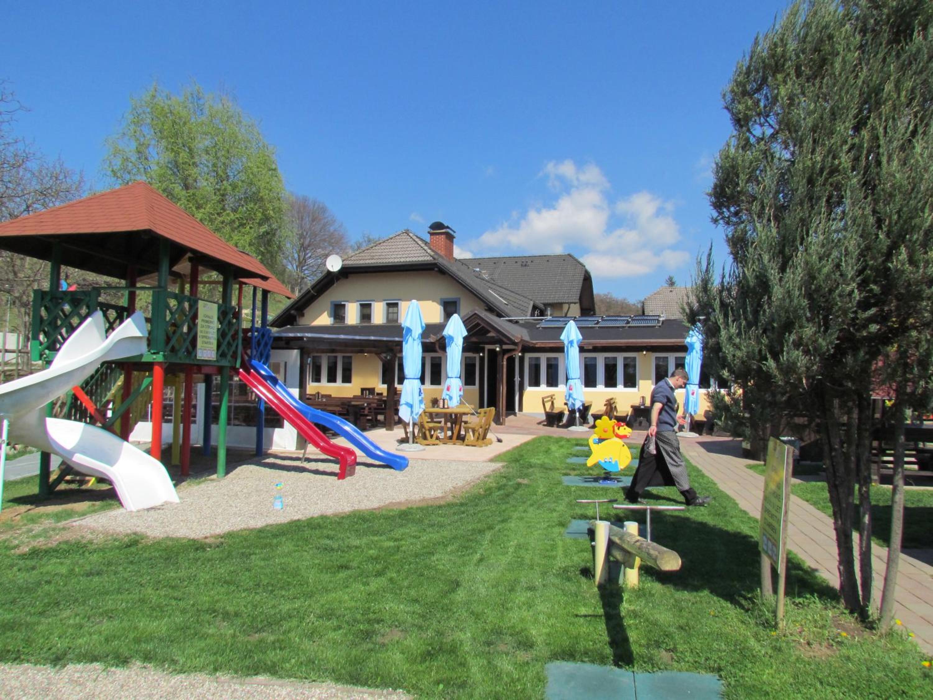 Photo 36