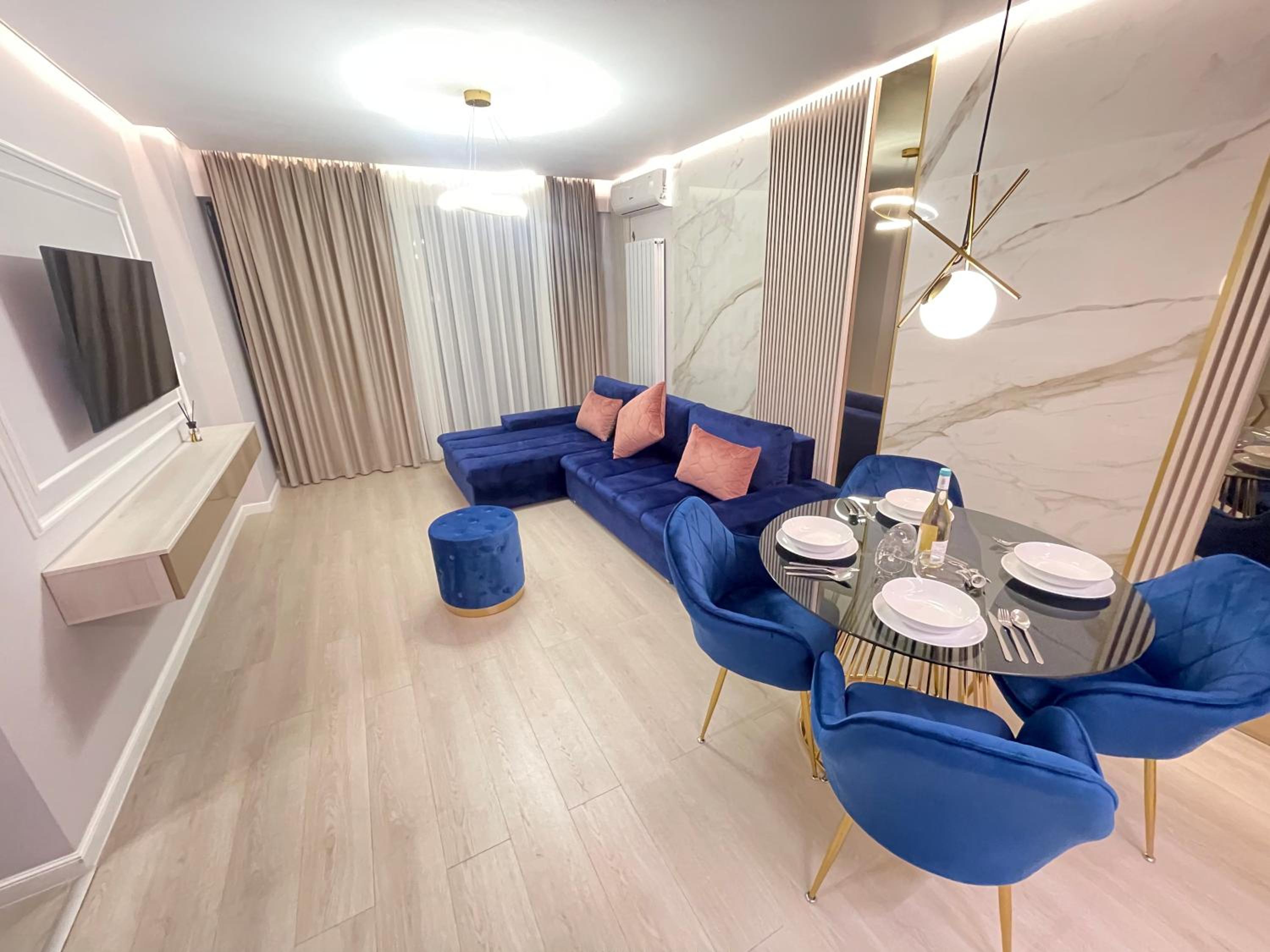 SOLID BARRELS LUXURY APARTMENTS
