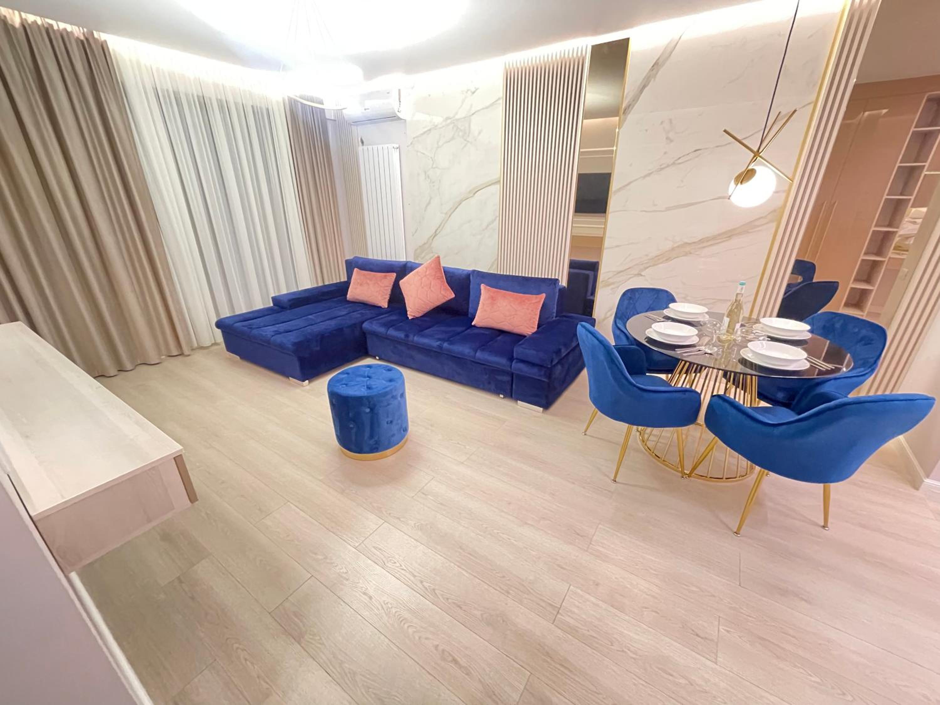 SOLID BARRELS LUXURY APARTMENTS
