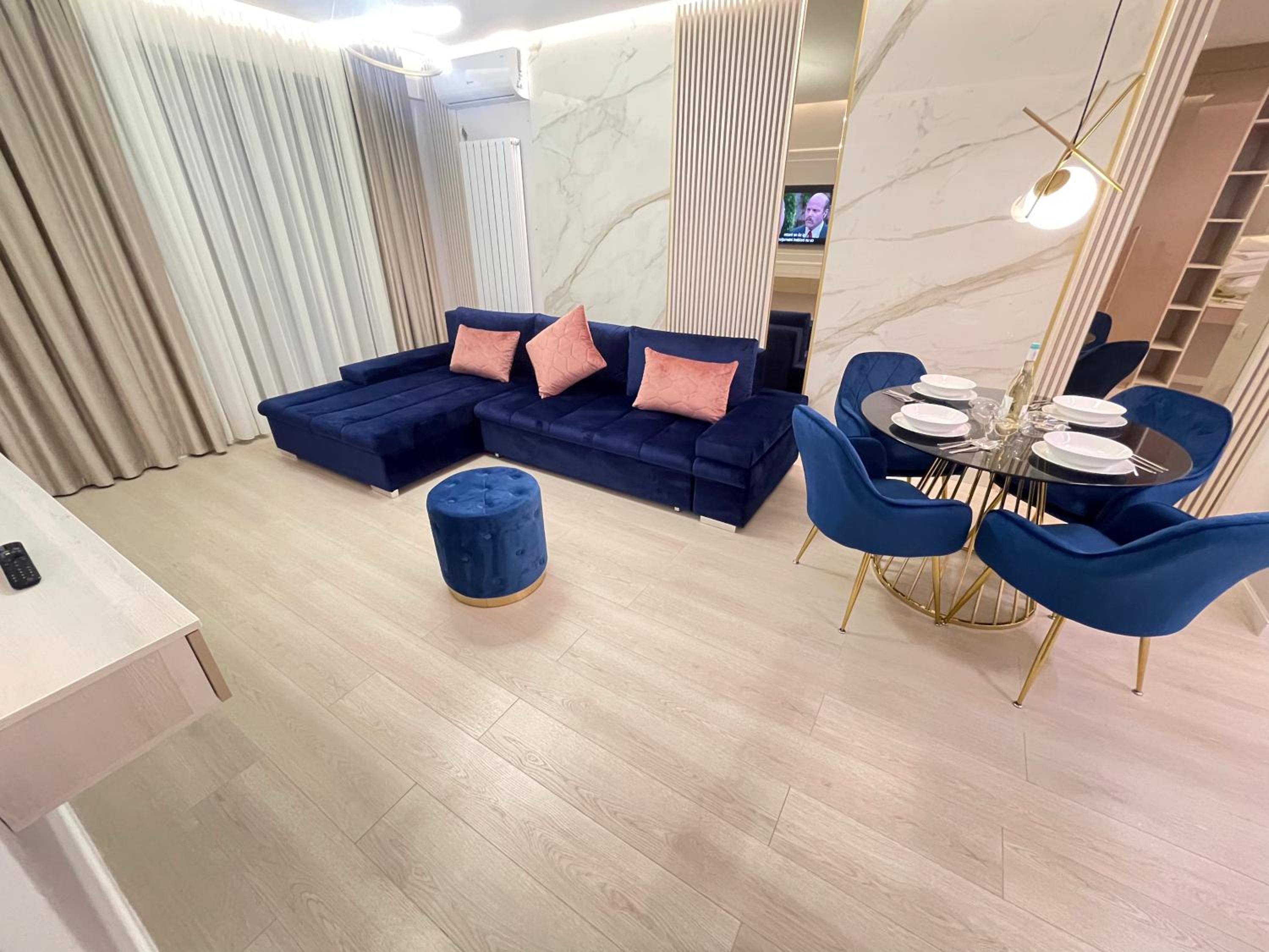 SOLID BARRELS LUXURY APARTMENTS