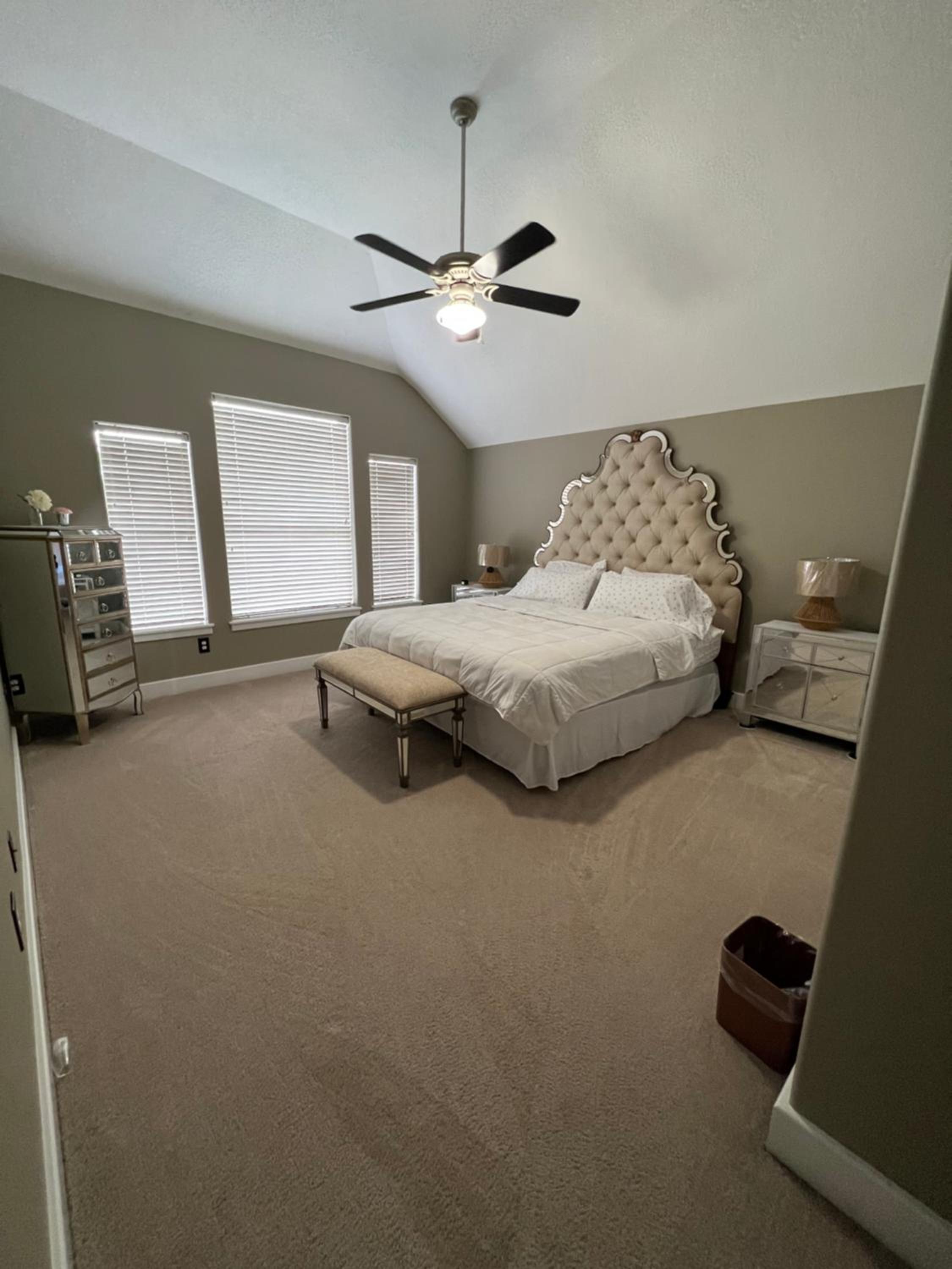 WANDERLUST villa near GALLERIA MALL