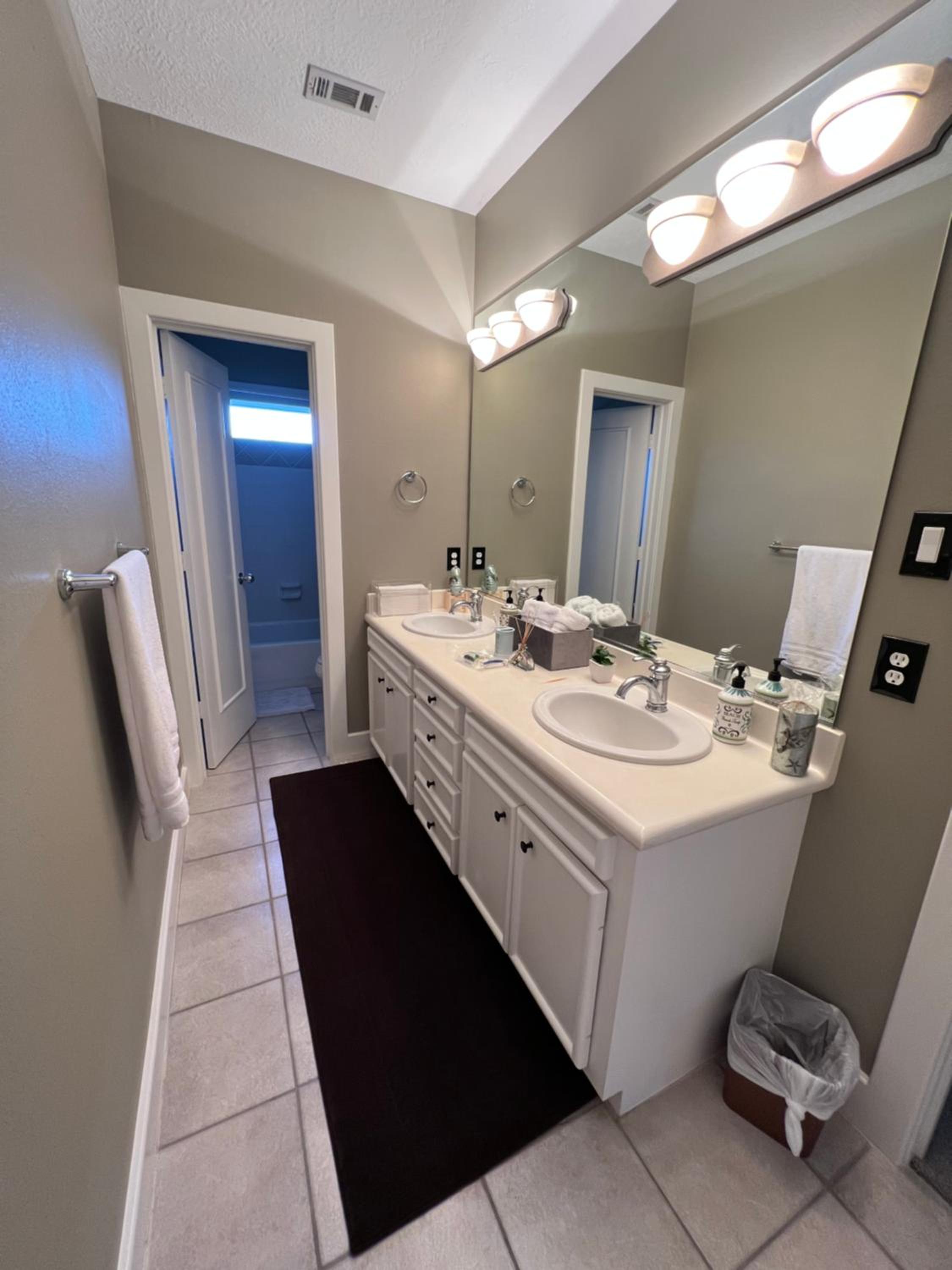 WANDERLUST villa near GALLERIA MALL