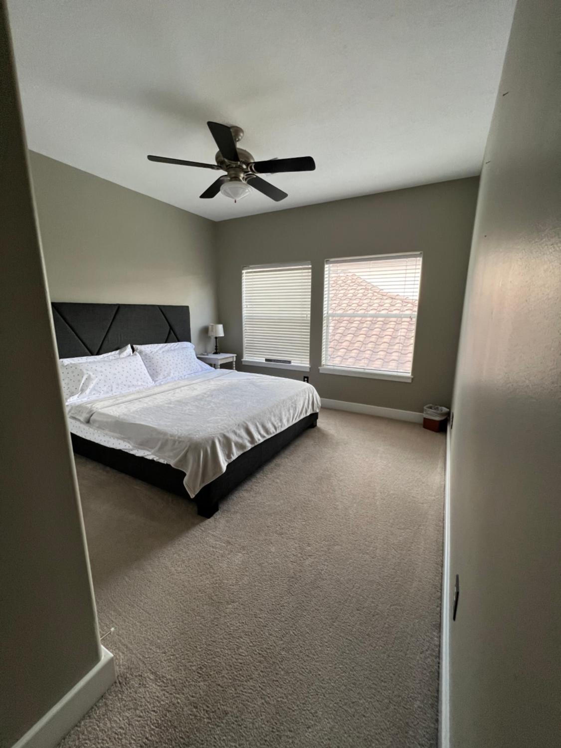 WANDERLUST villa near GALLERIA MALL