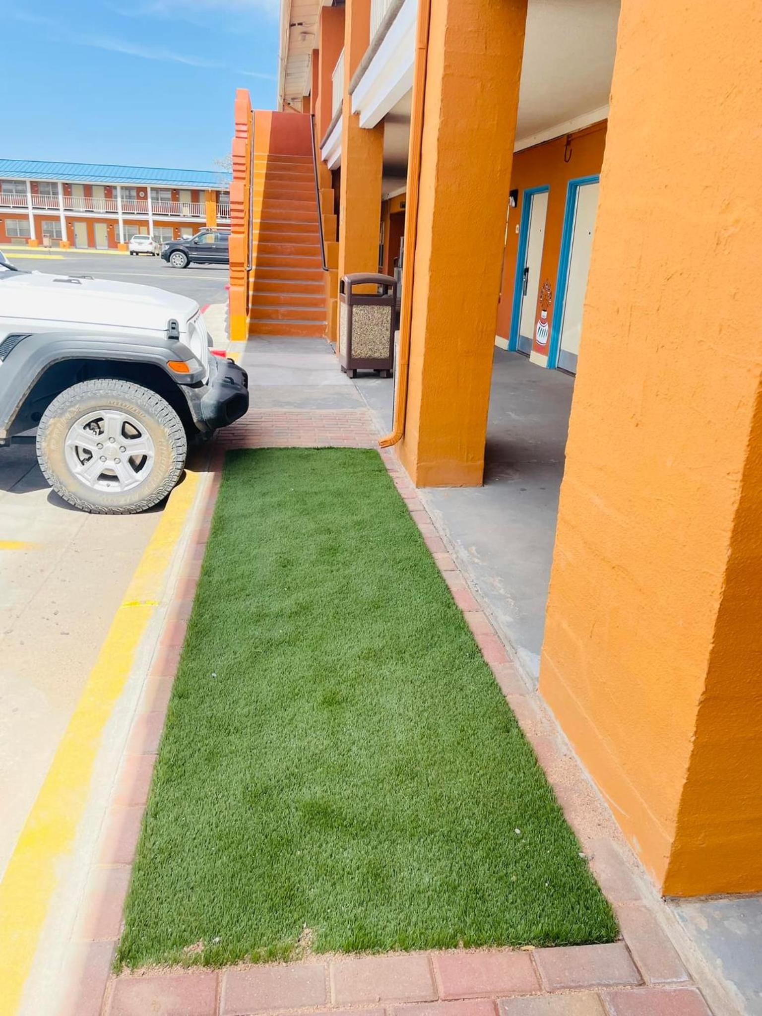 Alamogordo Vacations - The Classic Desert Aire Hotel - Property Image 10