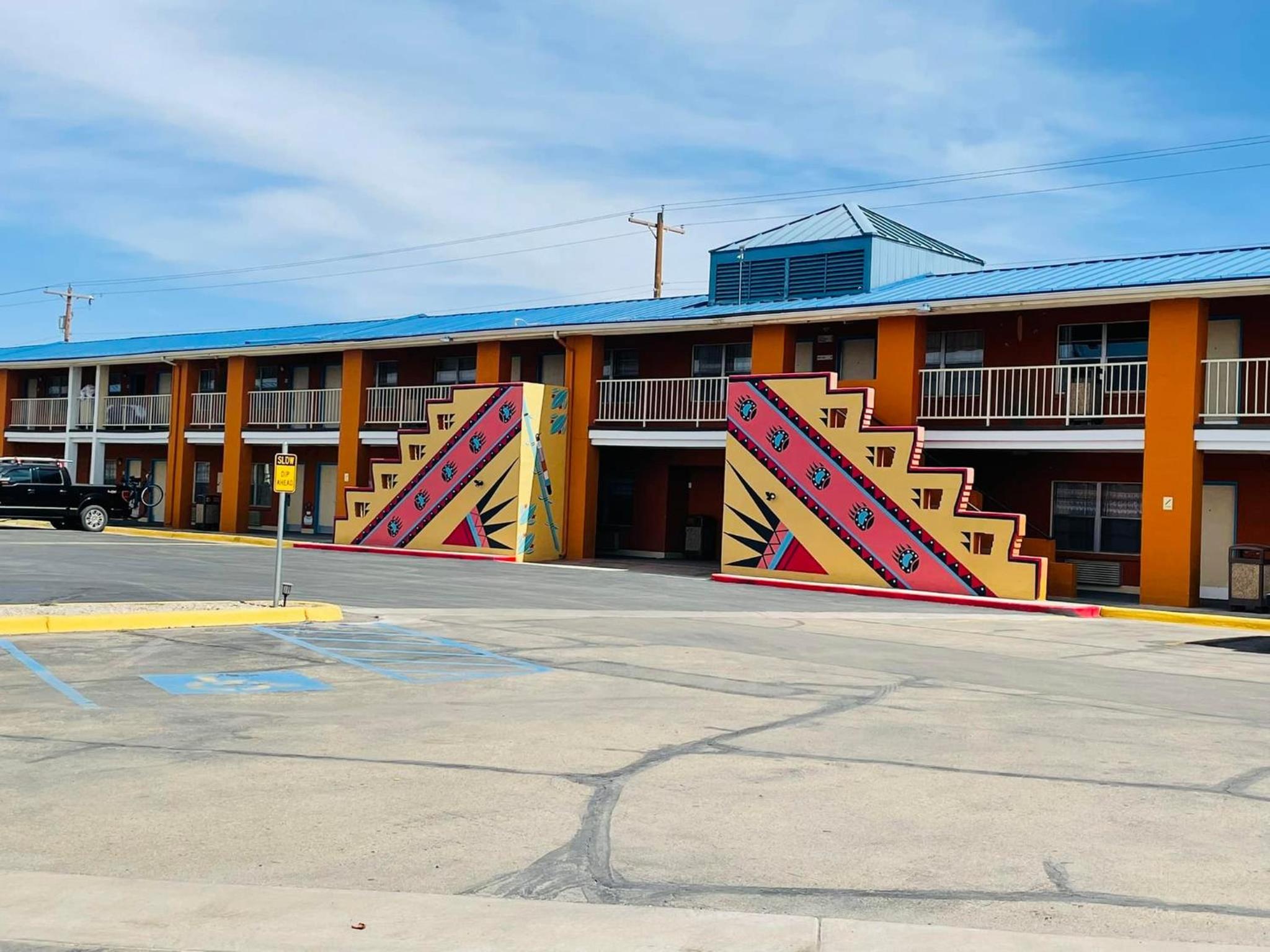 Alamogordo Vacations - The Classic Desert Aire Hotel - Property Image 2