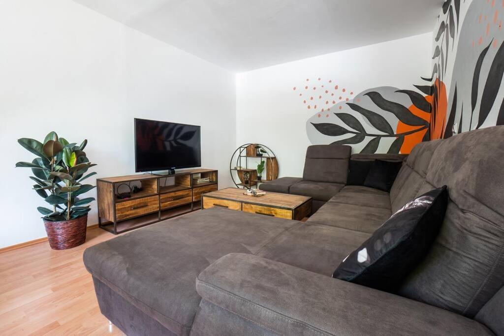 3 Room Lux Apartment near Center view 2