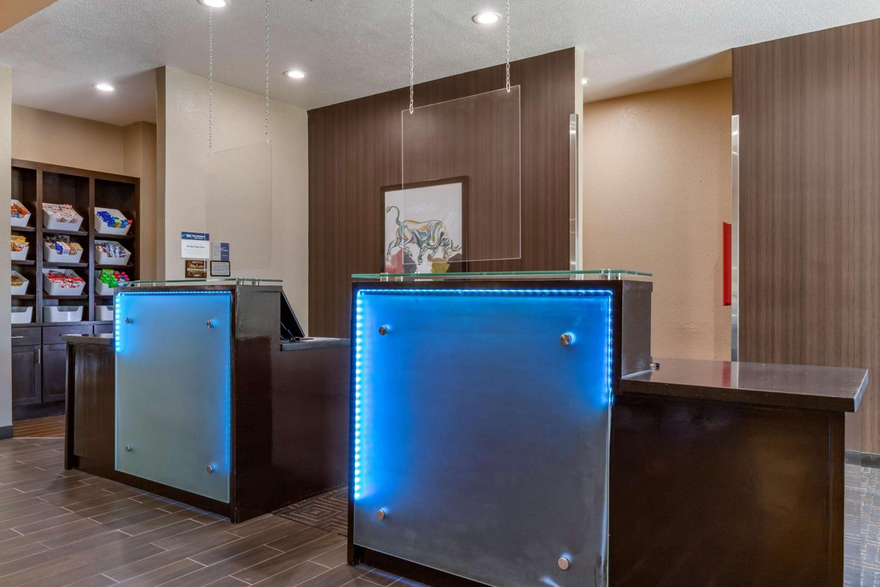 Best Western Plus Big Lake Inn