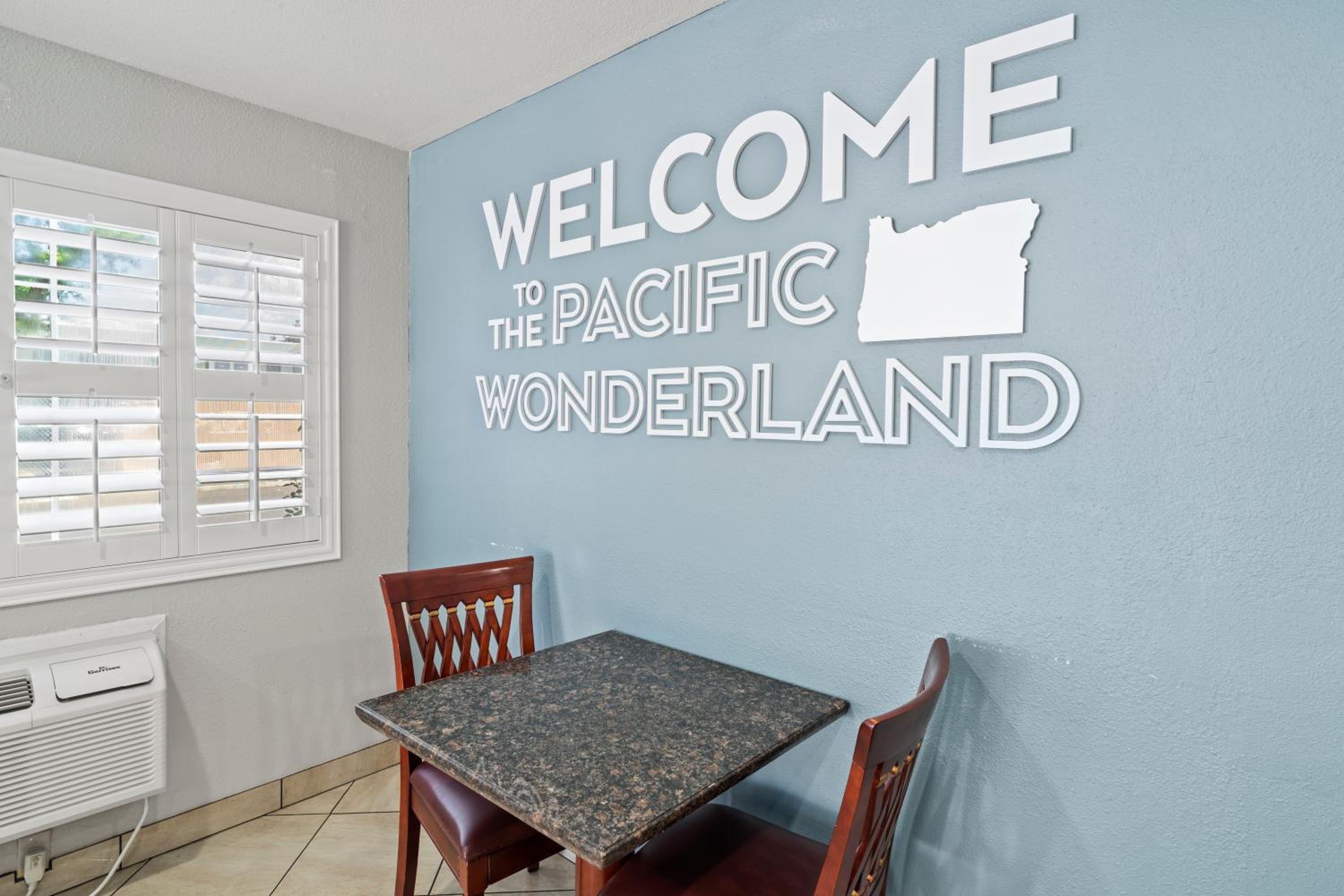 Medford Vacations - Travelers Inn Medford I-5 - Property Image 16