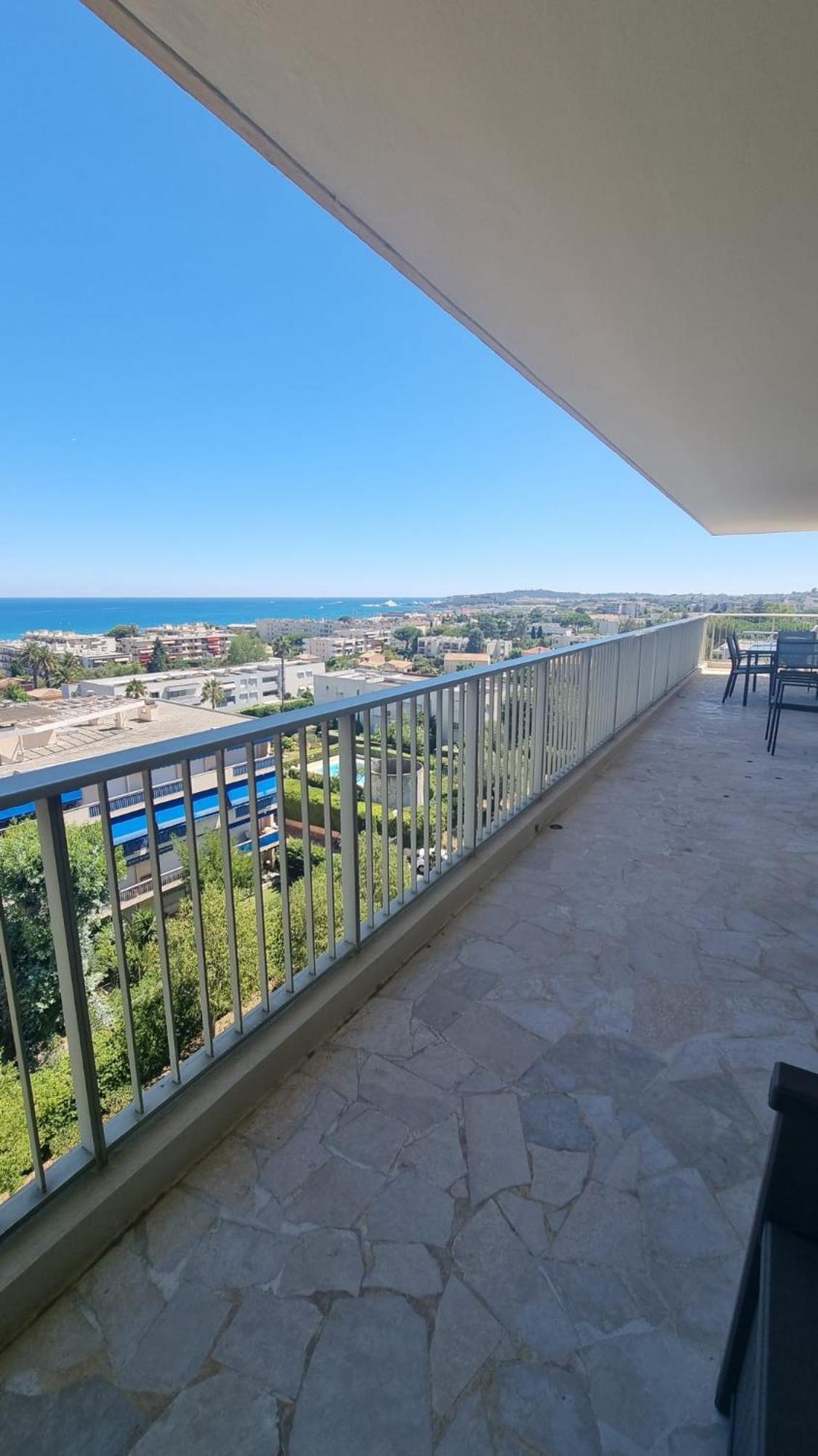 LUXURY APPARTEMENT Vue MER PANORAMIQUE