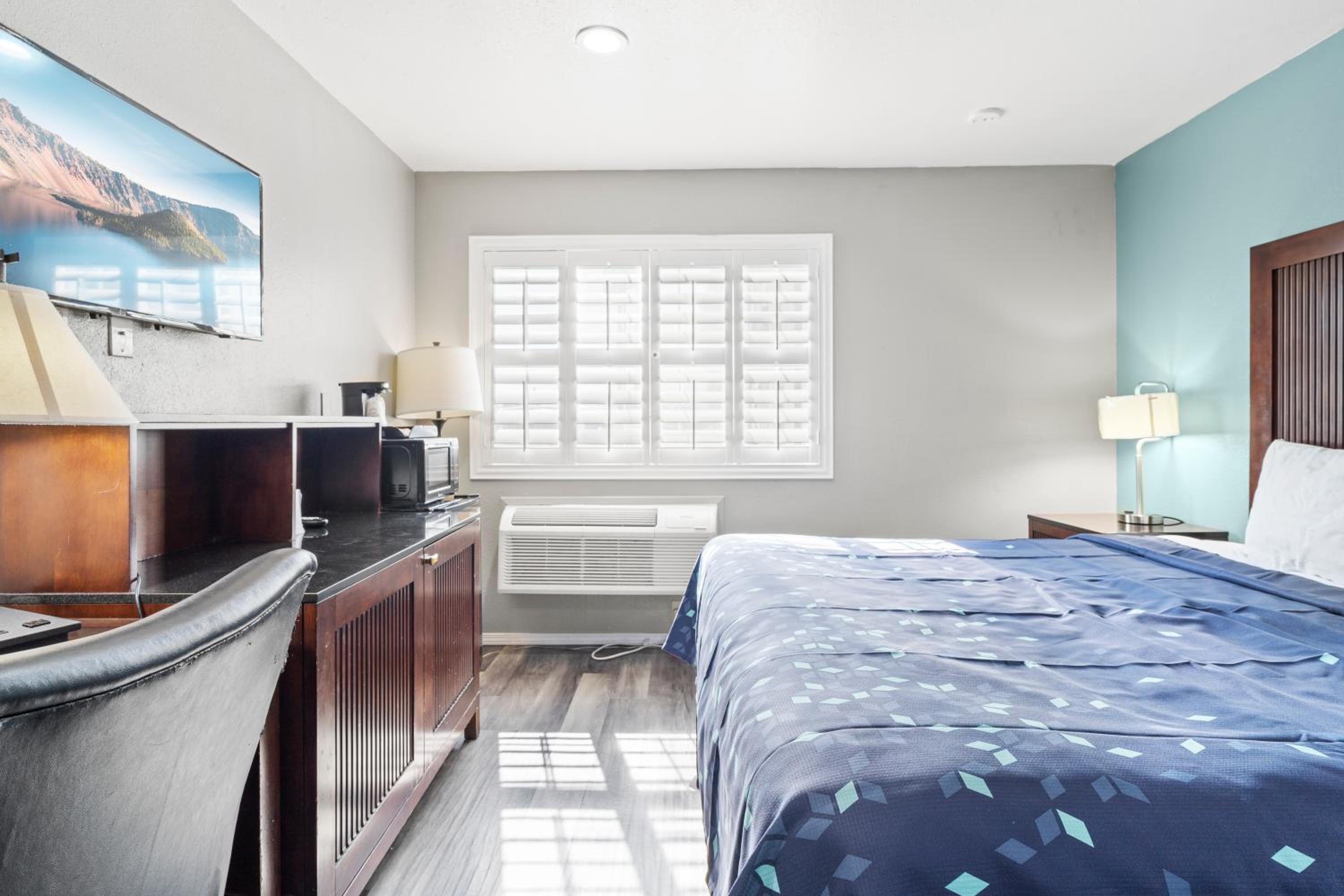 Medford Vacations - Travelers Inn Medford I-5 - Property Image 15