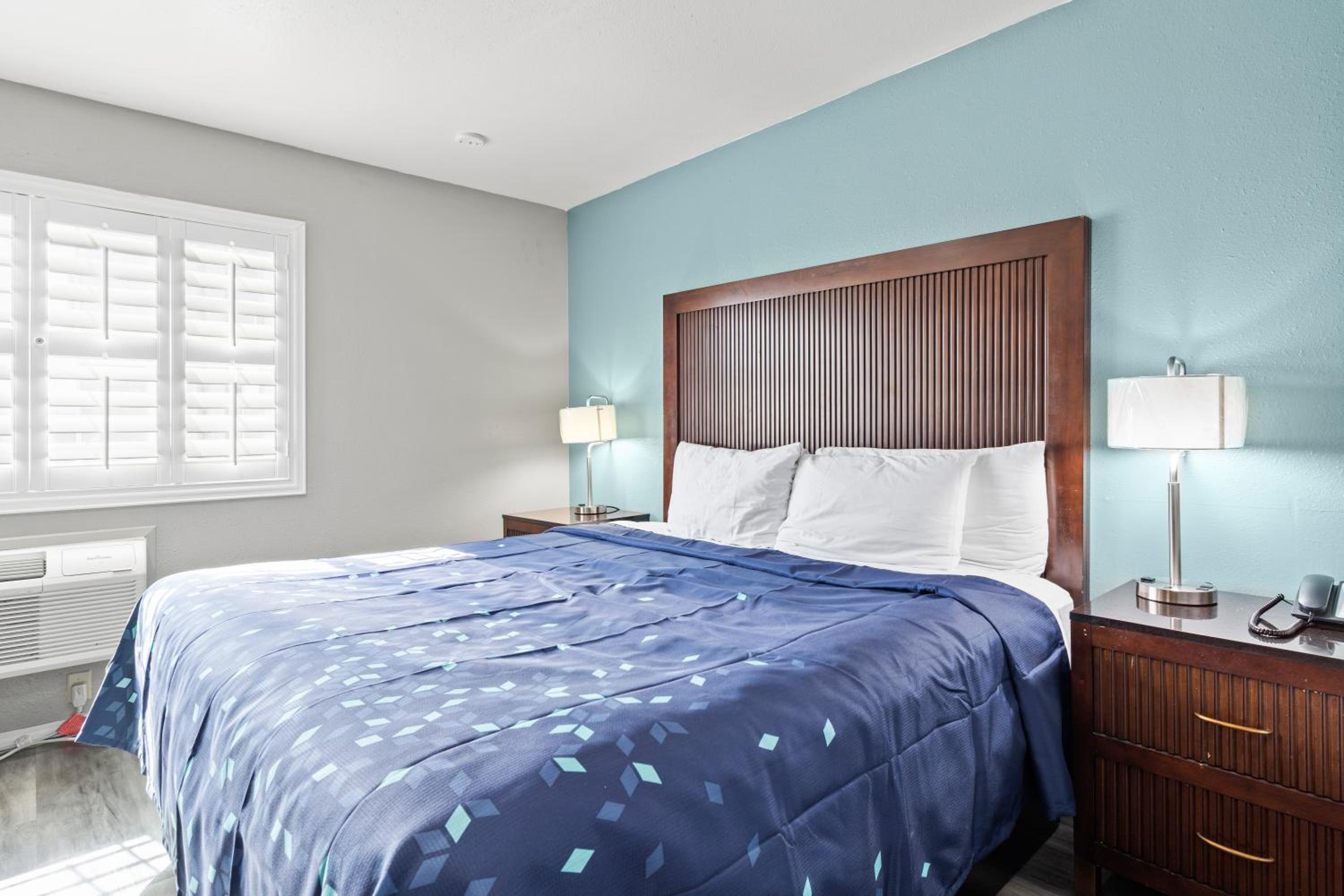 Medford Vacations - Travelers Inn Medford I-5 - Property Image 11