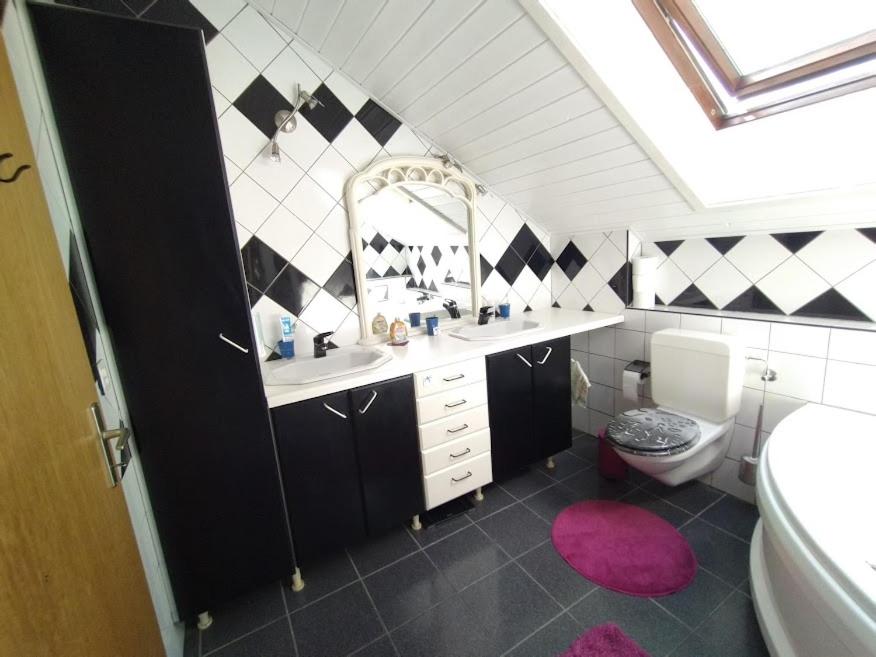Chez l'Eveline Chambre Libellule