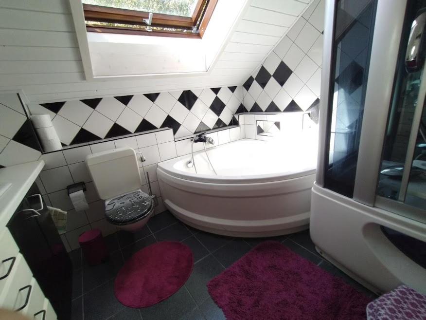 Chez l'Eveline Chambre Libellule