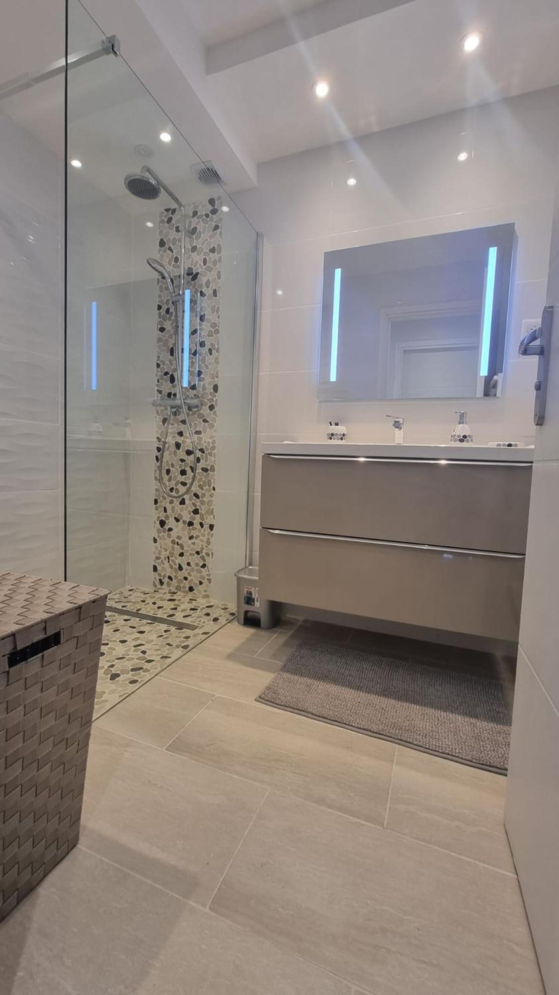 LUXURY APPARTEMENT Vue MER PANORAMIQUE