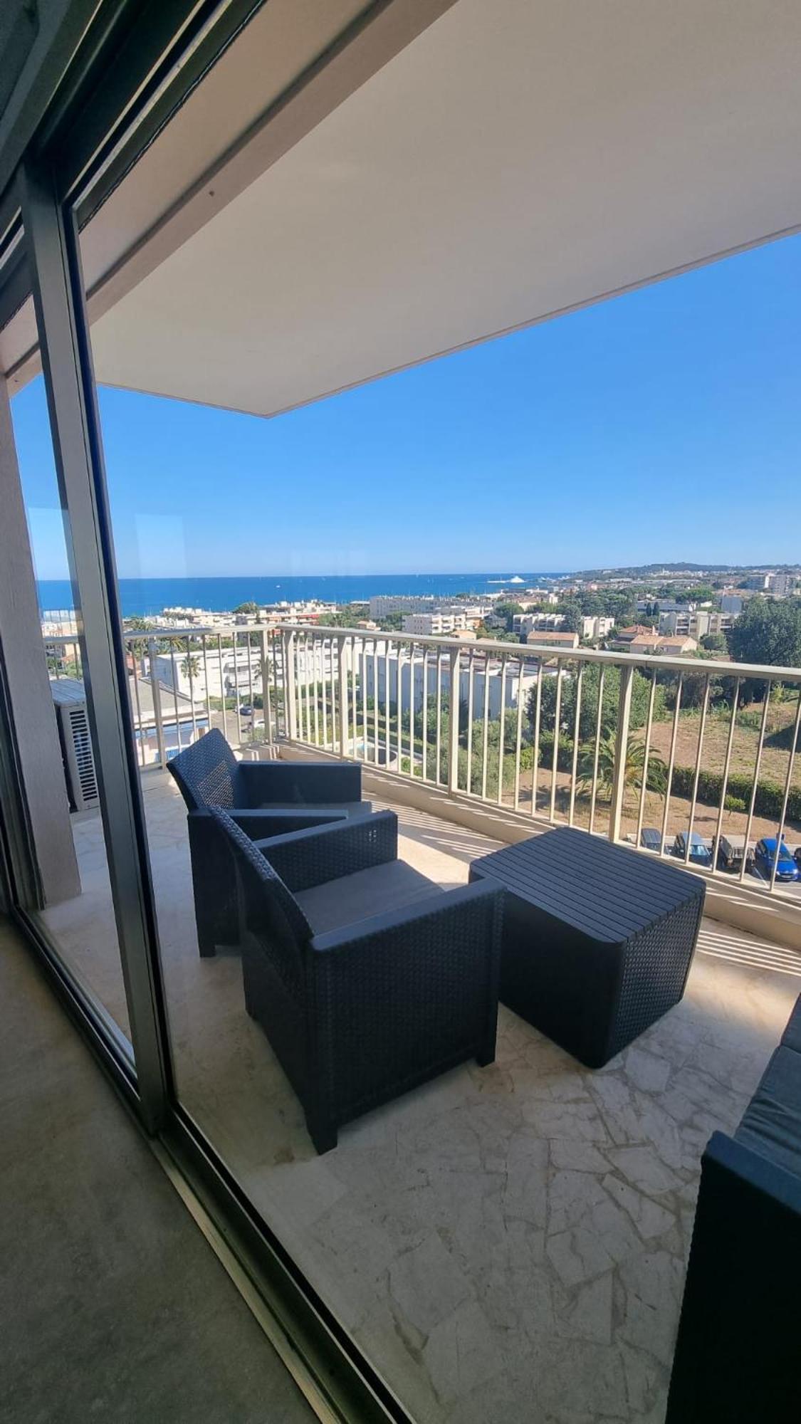 LUXURY APPARTEMENT Vue MER PANORAMIQUE