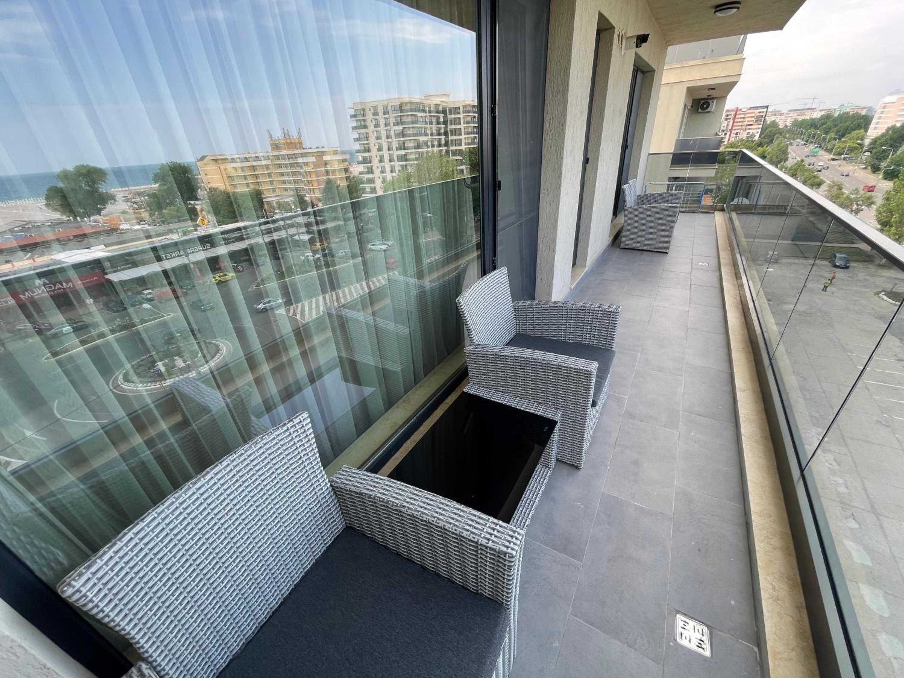 SOLID BARRELS LUXURY APARTMENTS