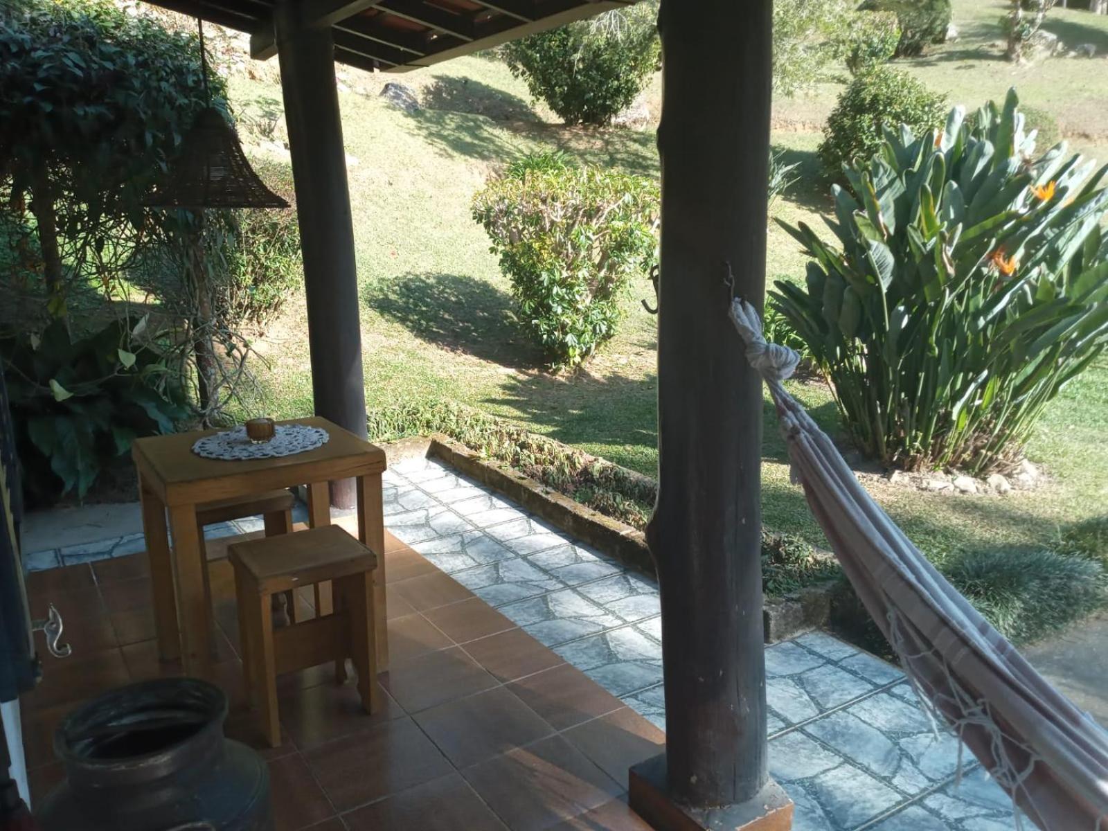 Chalé da Cachoeira - Cachoeira particular dentro da hospedagem