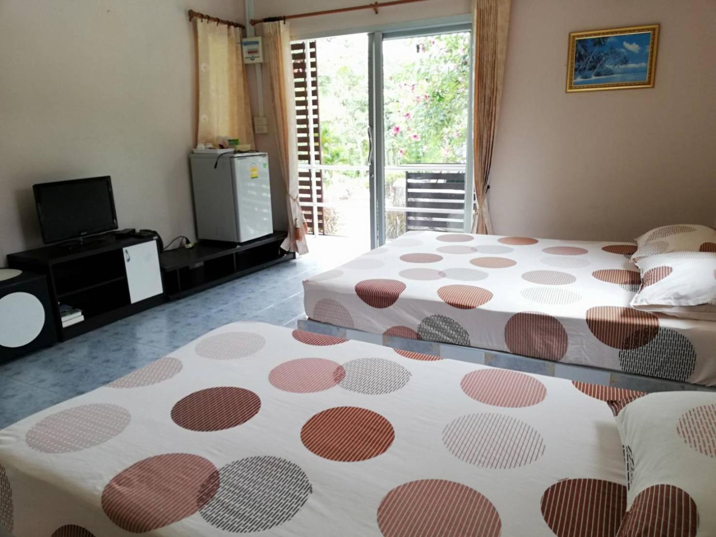 Thanorm Rak Resort