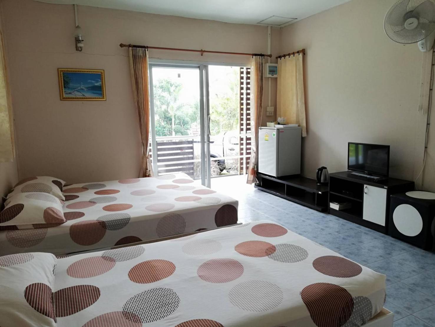 Thanorm Rak Resort