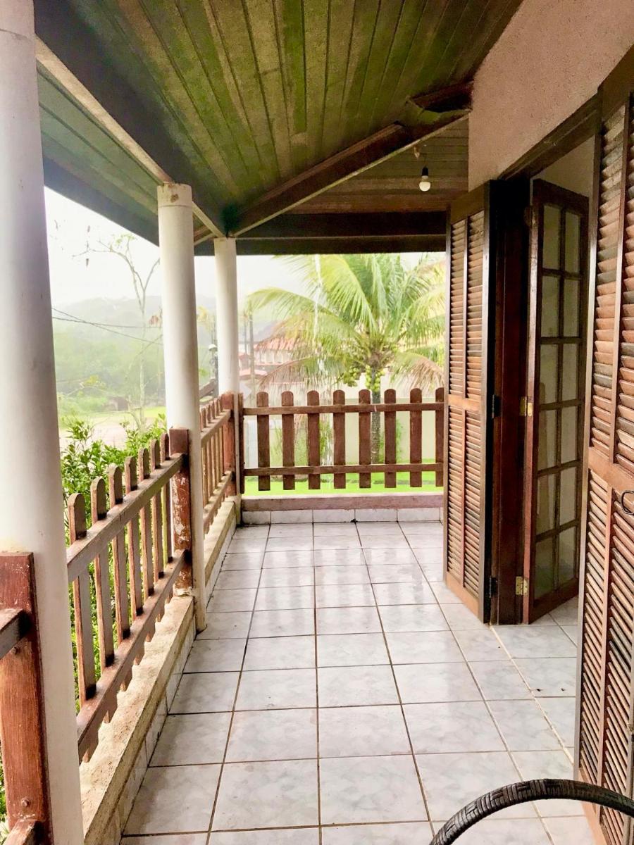 Sobrado e Casa em Ubatuba