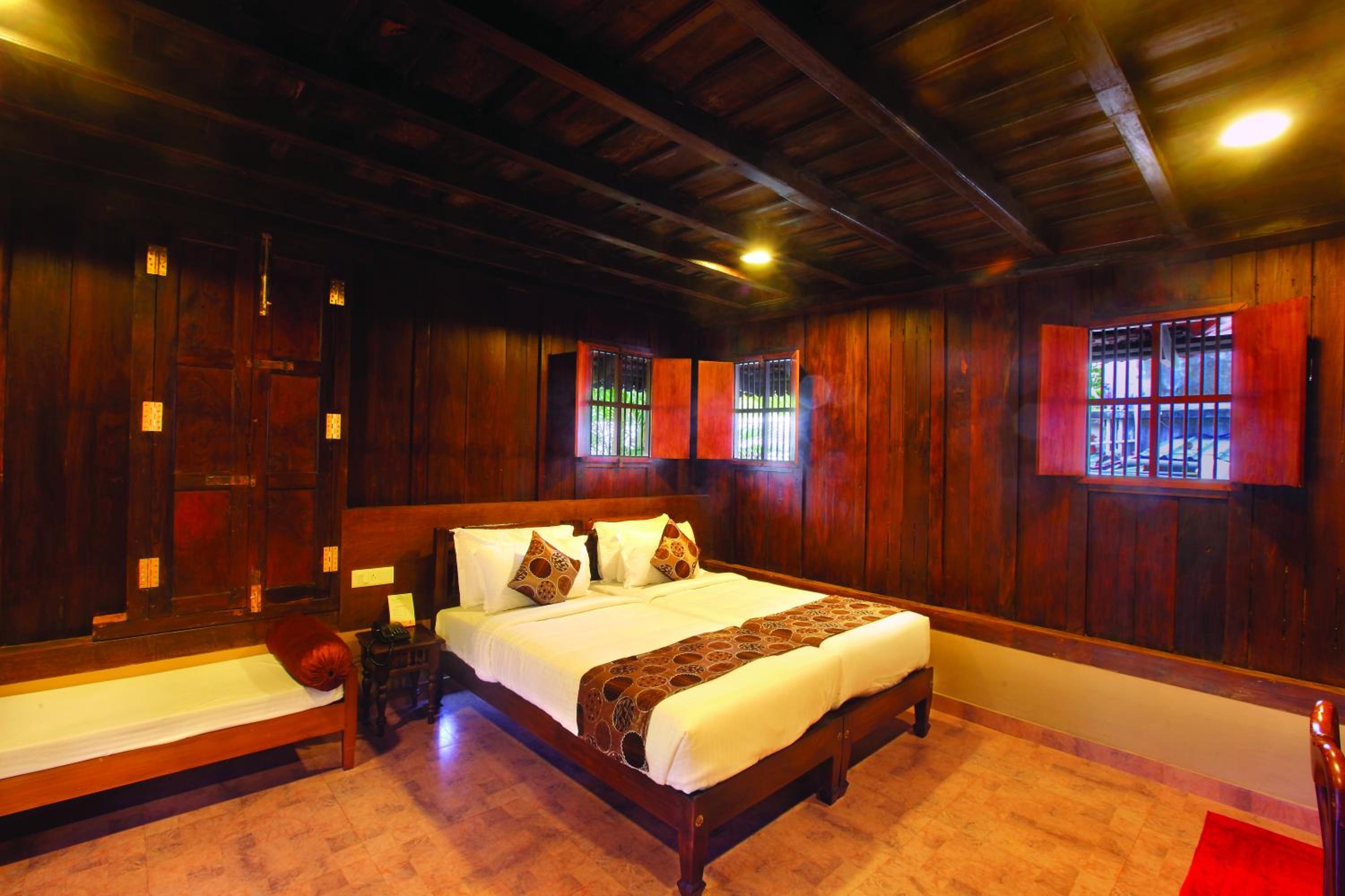 Cherai Beach Resorts