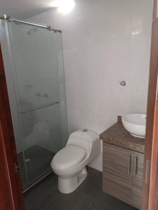 Agradable casa para alojamiento completo CURITI