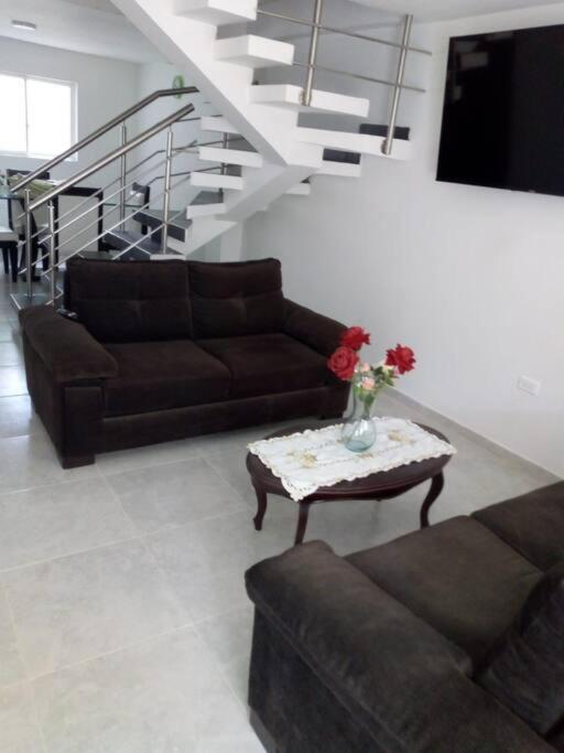 Agradable casa para alojamiento completo CURITI