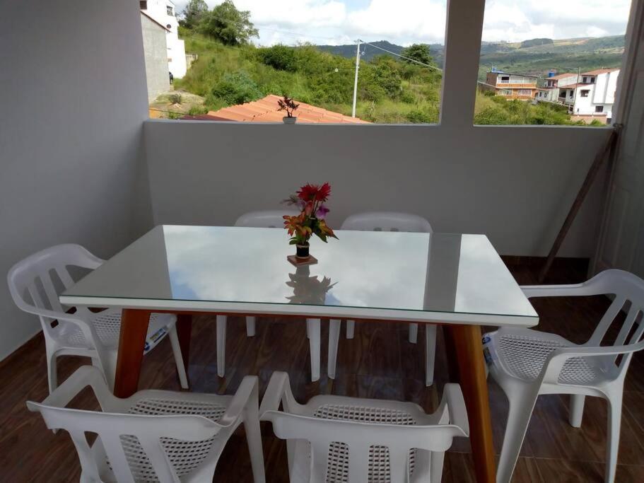 Agradable casa para alojamiento completo CURITI