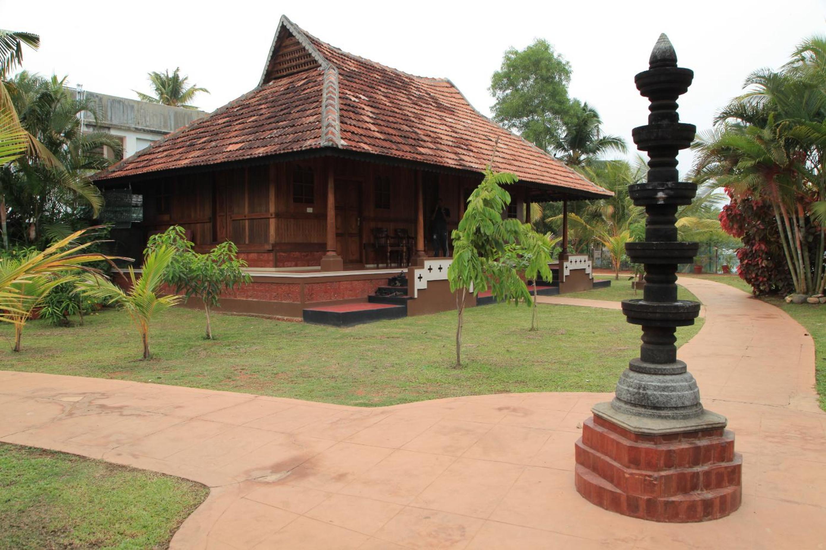 Cherai Beach Resorts