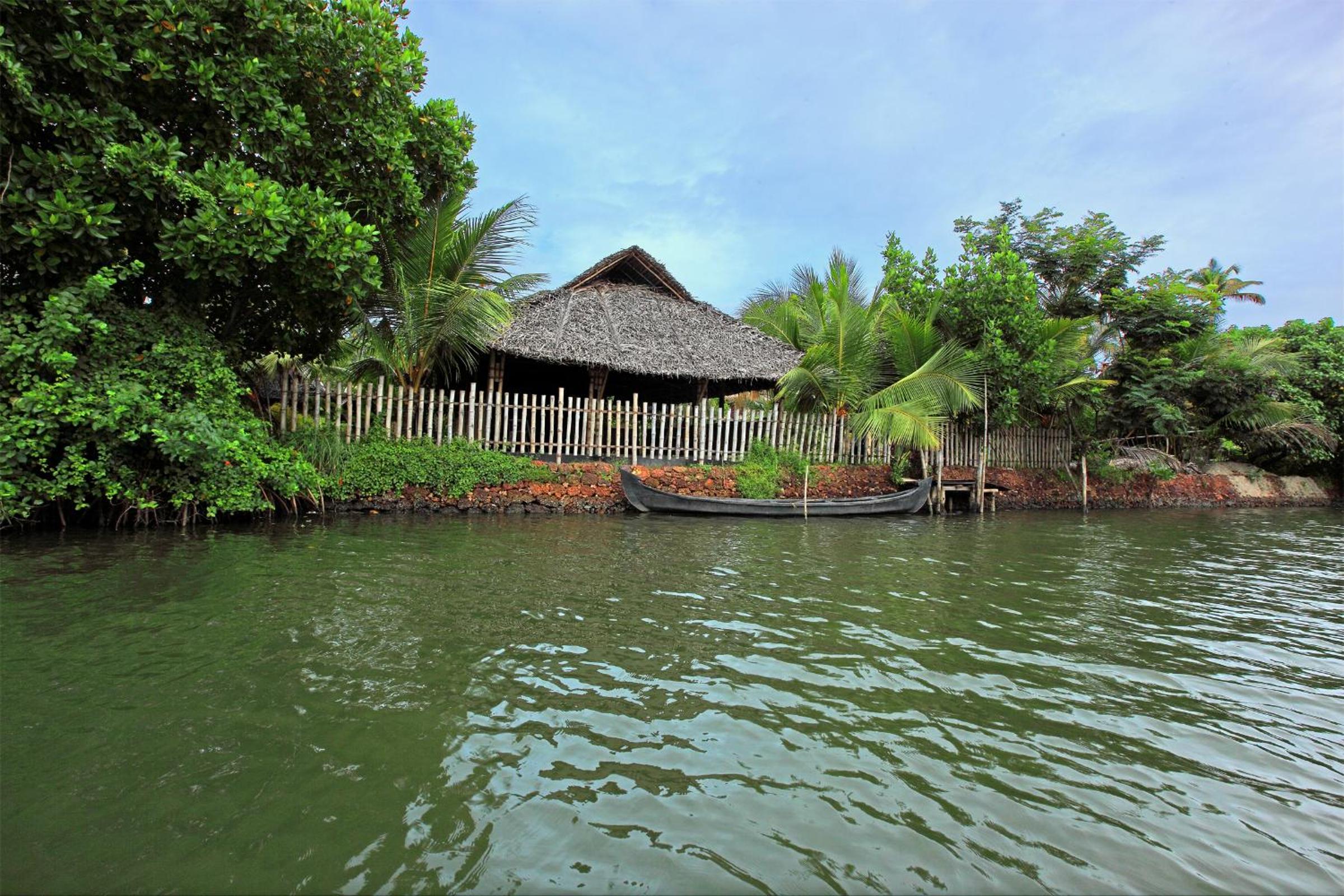 Cherai Beach Resorts