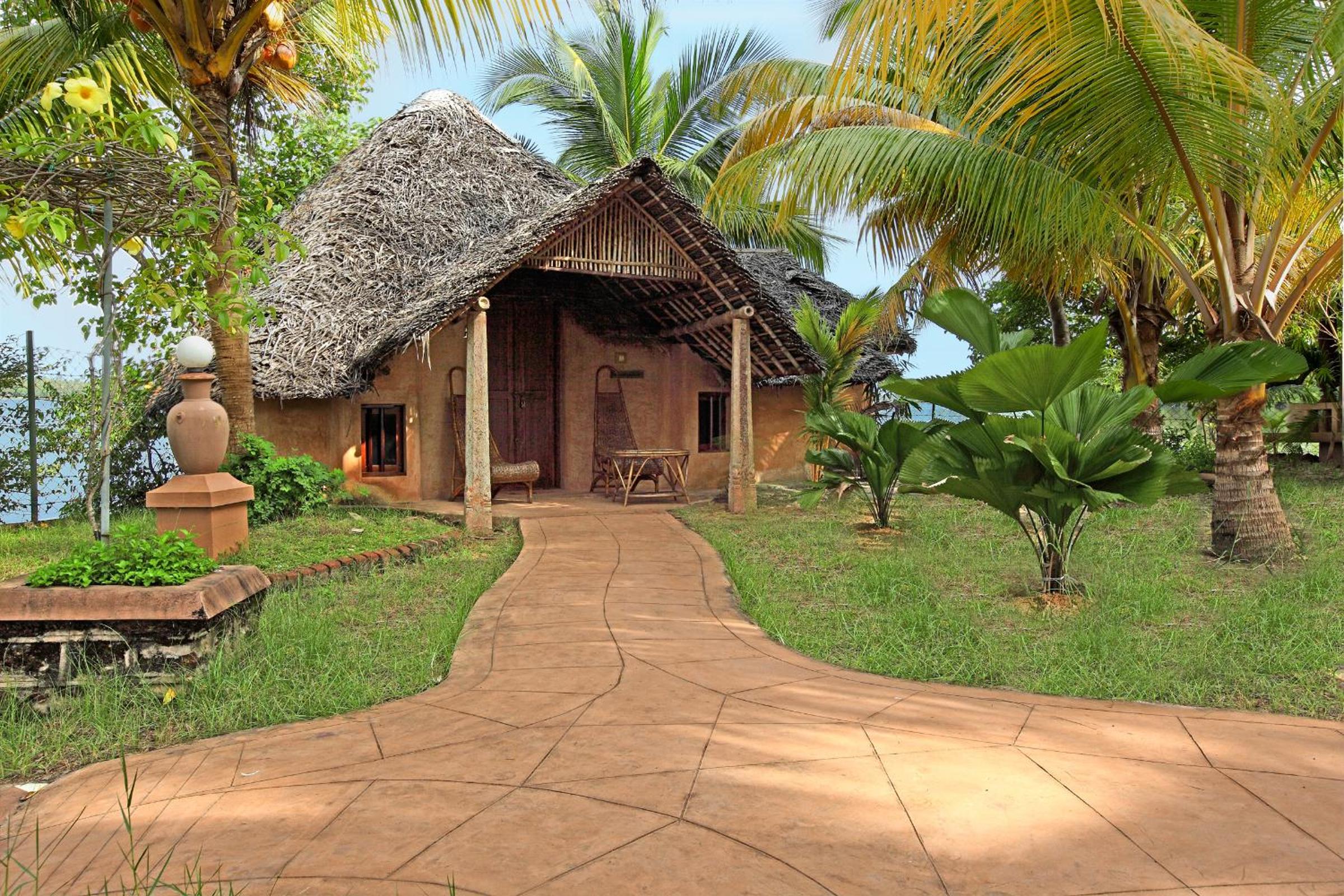 Cherai Beach Resorts