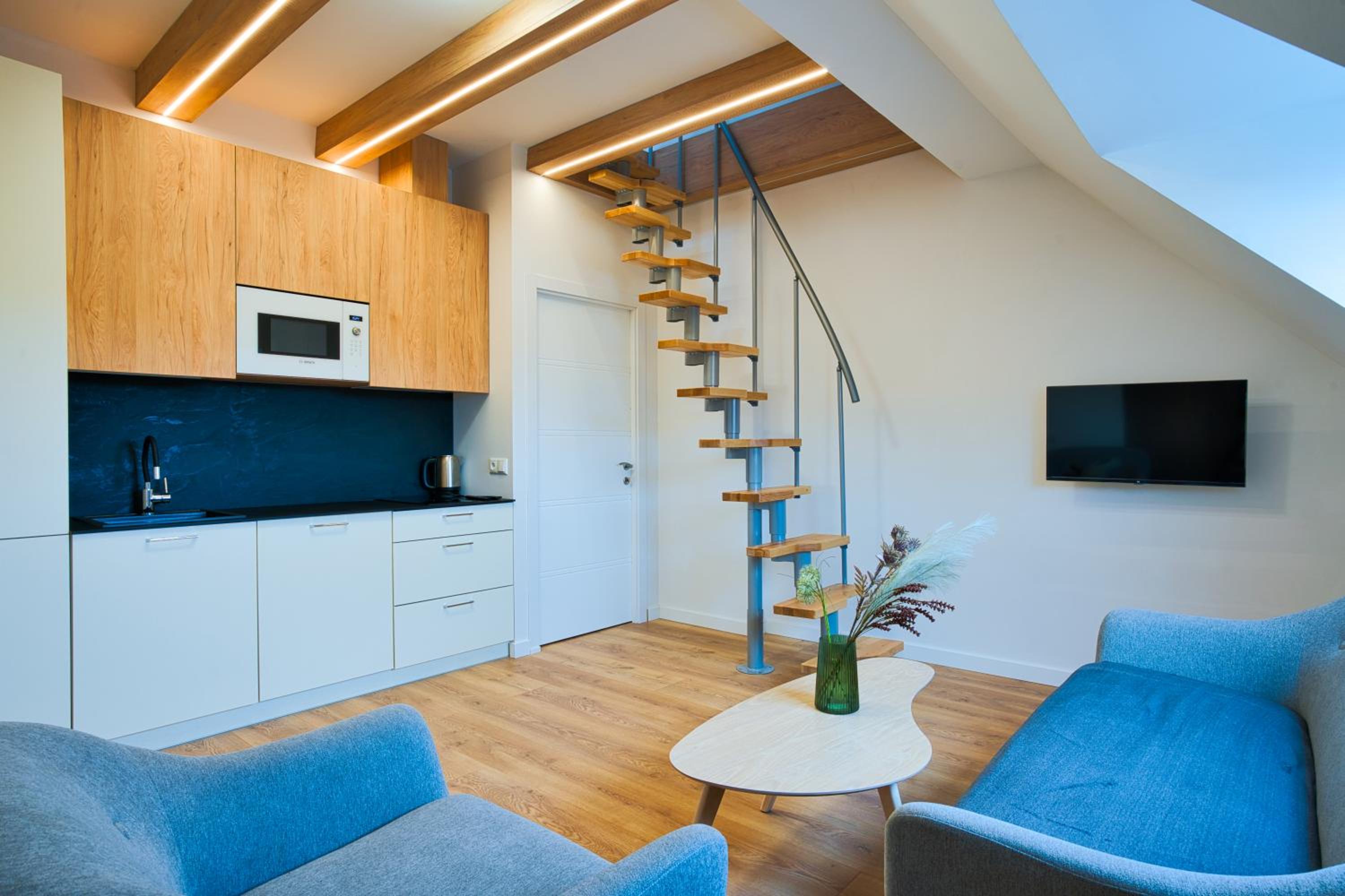 Cosy Studio in the City center with Air conditioneer! view 3
