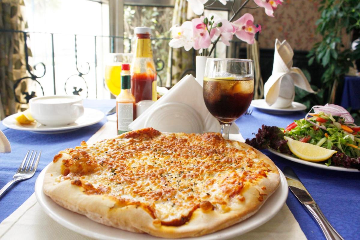 restaurant