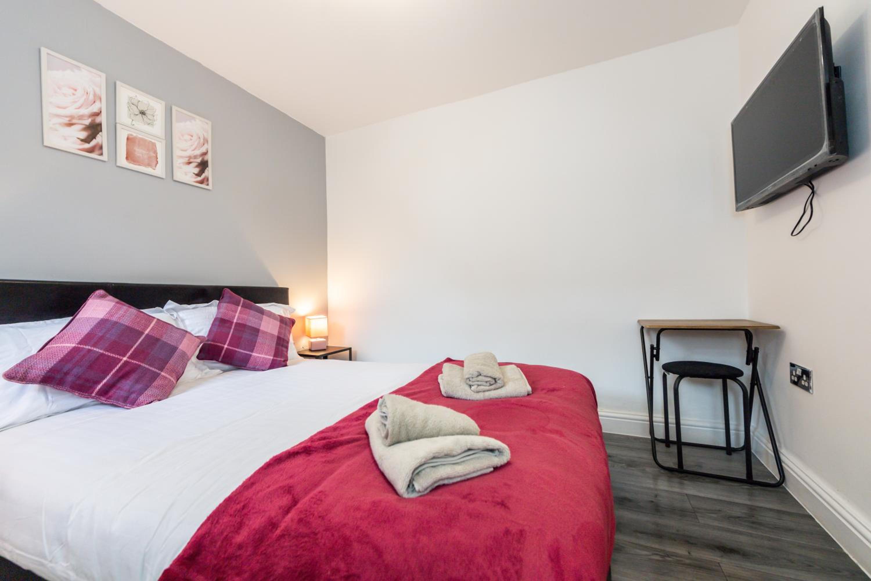 Five Seasons Liverpool City - Modern Studios near Anfield view 4
