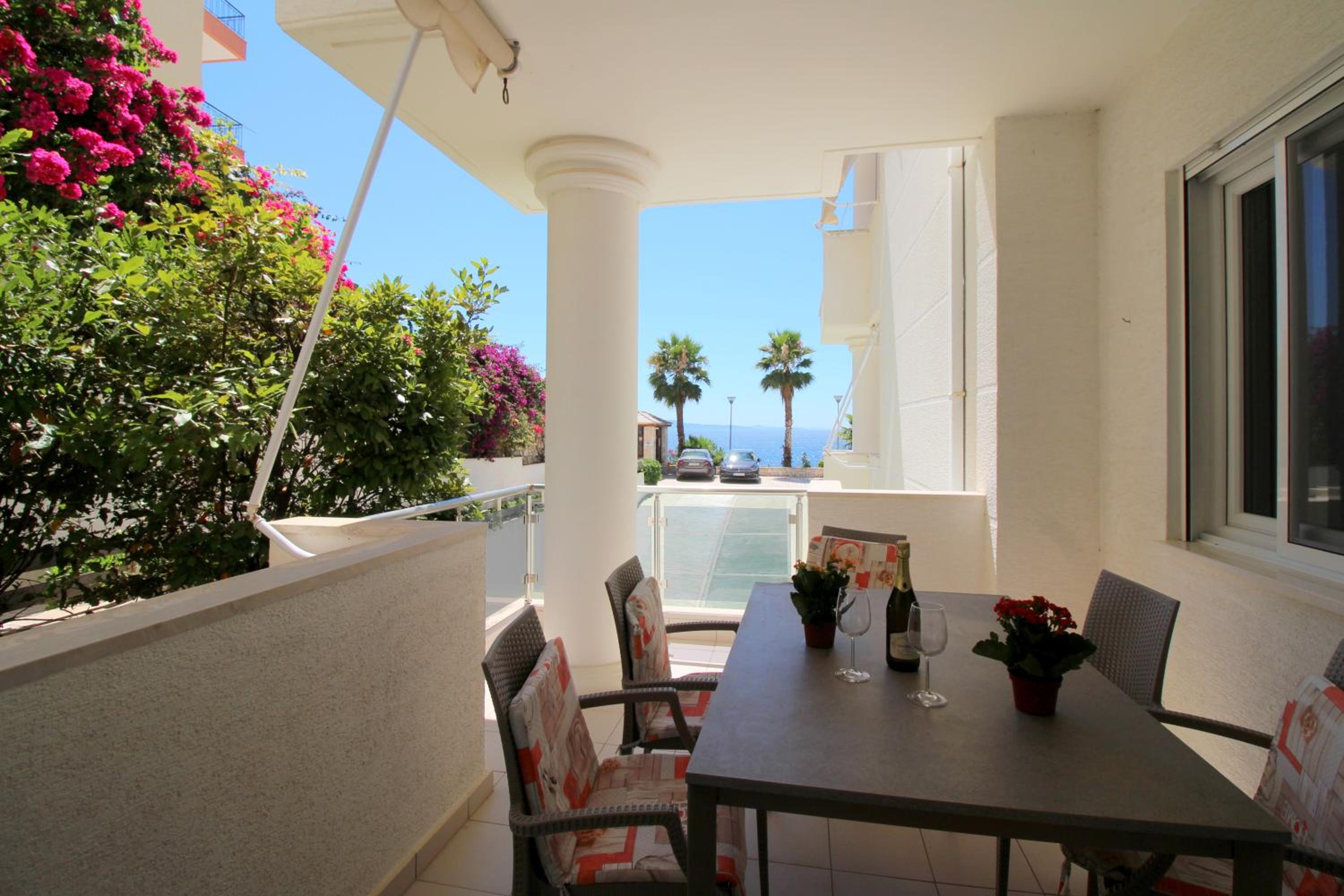 Albania Dream Beachfront Apartment