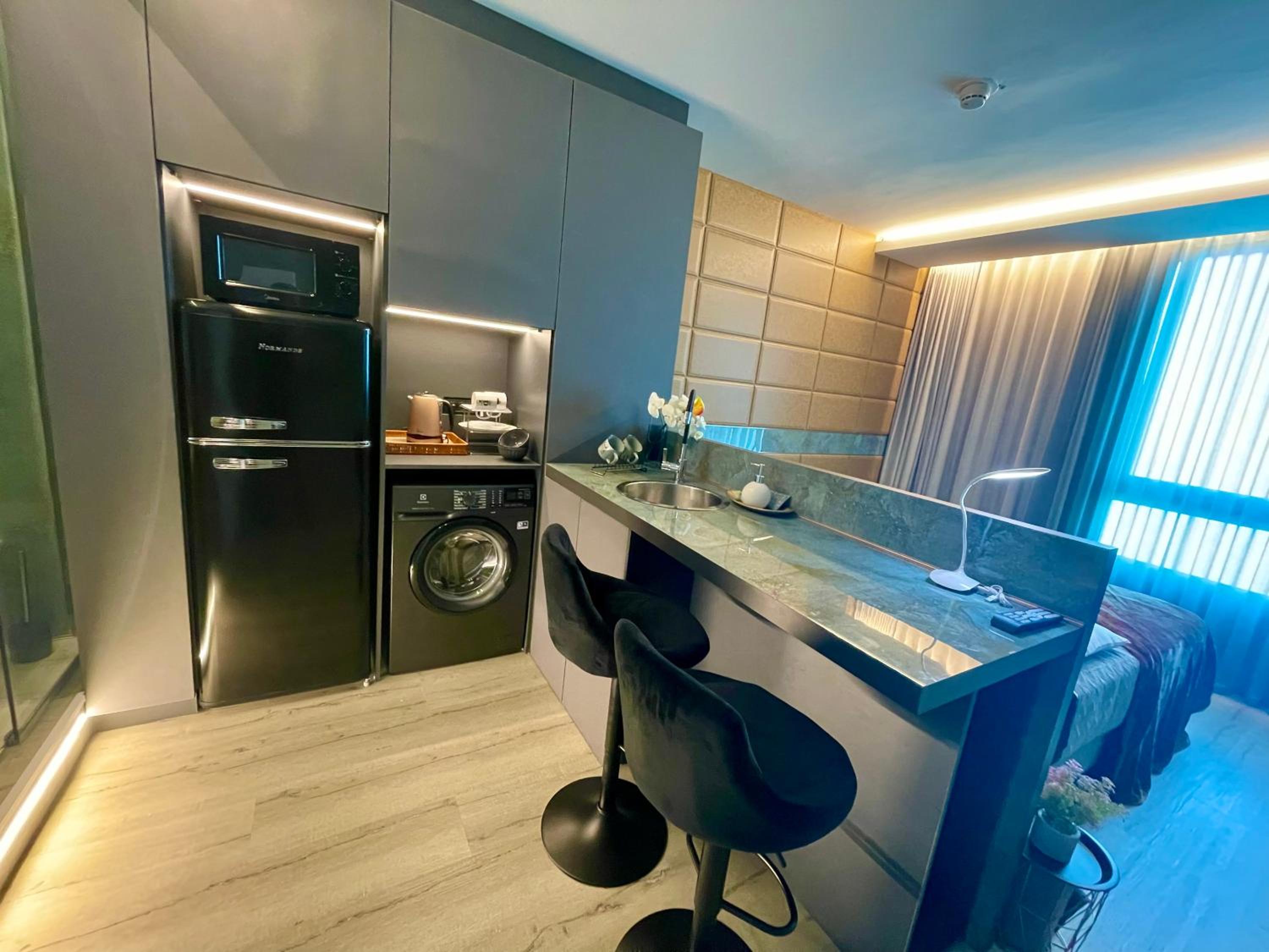 Carmel Holiday Apartments