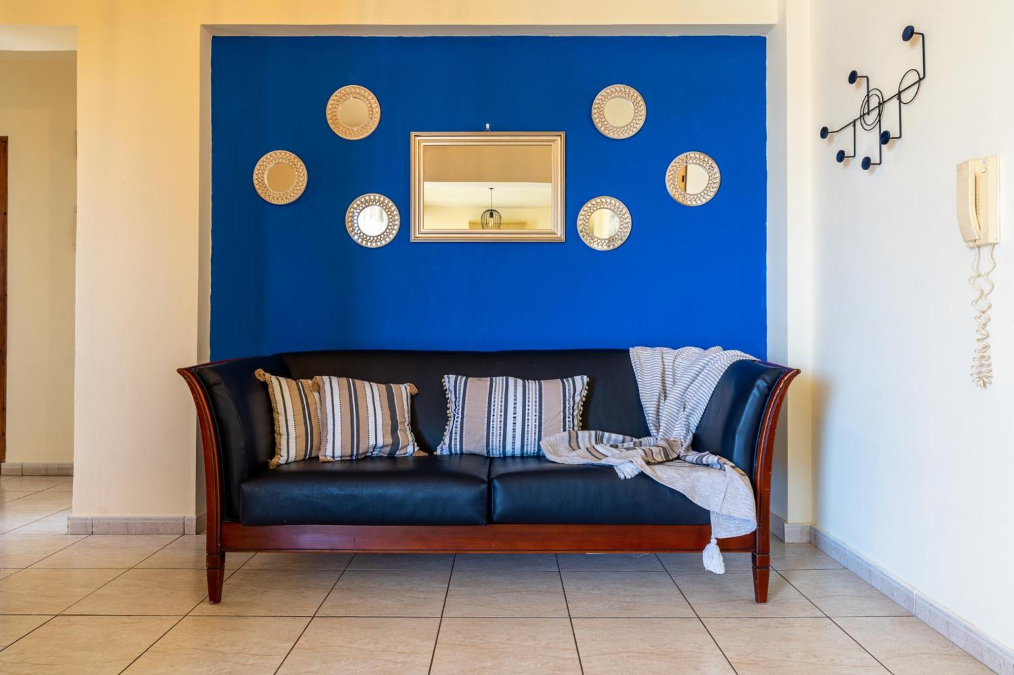 Blue Time 2-Bedroom Apartment in Larnaca