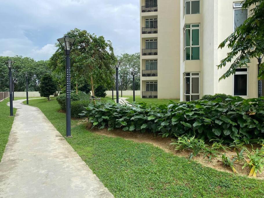 Lovely and Exclusive 3 bedrooms apt@KSL Daya