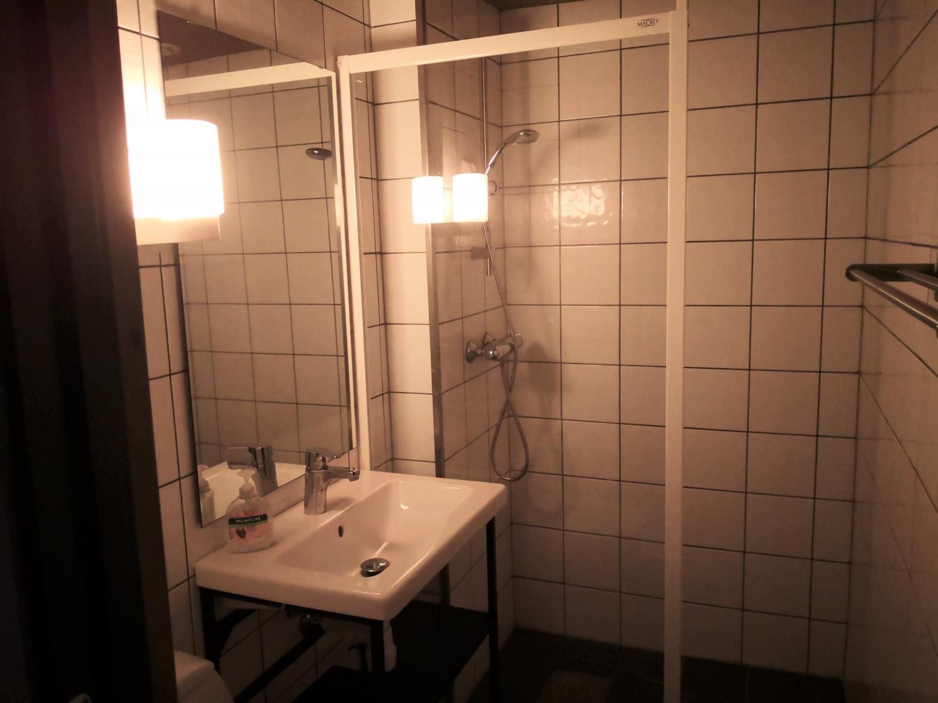 Photo 56