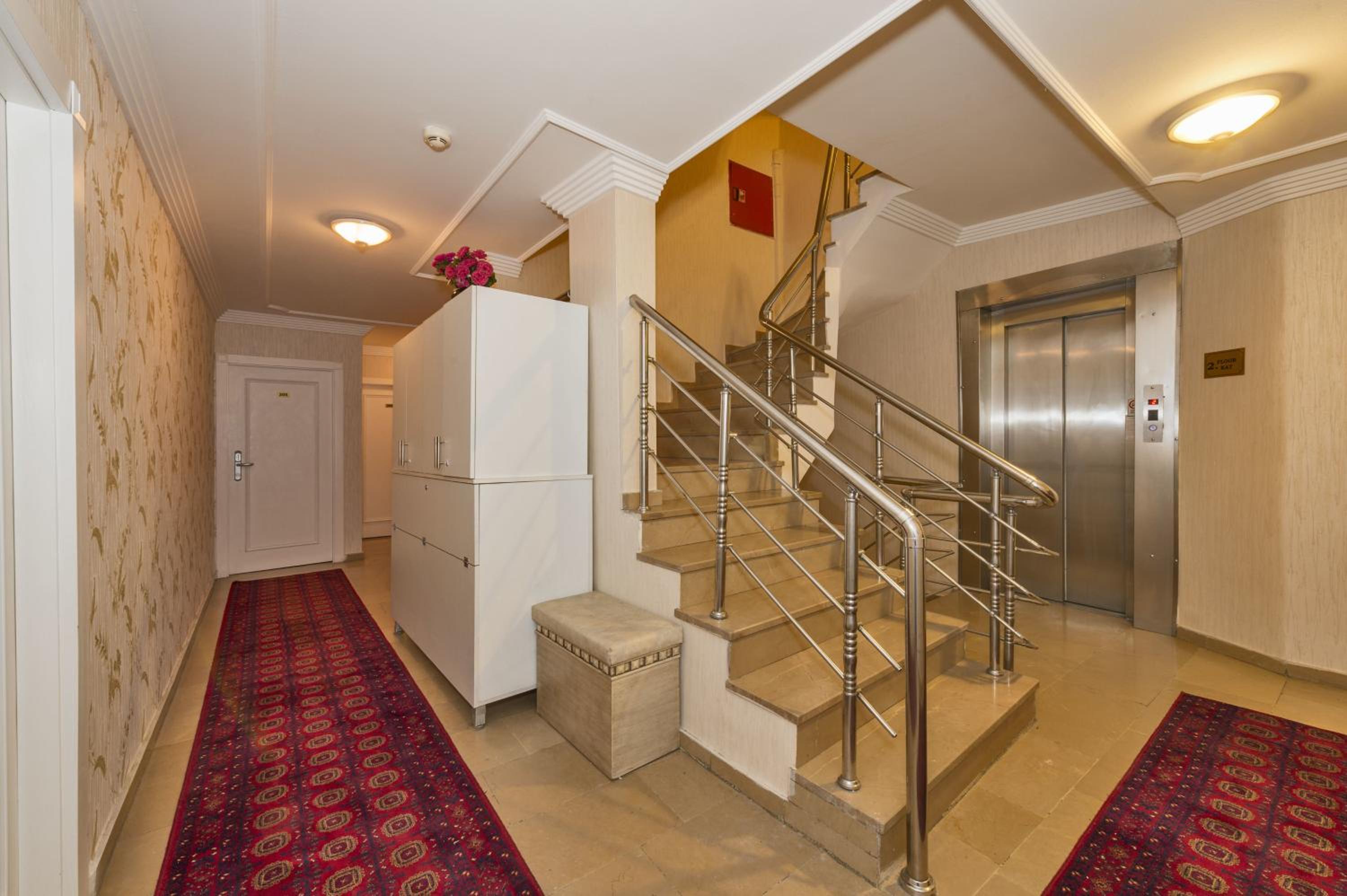 Istanbul Holiday Hotel - Image 50