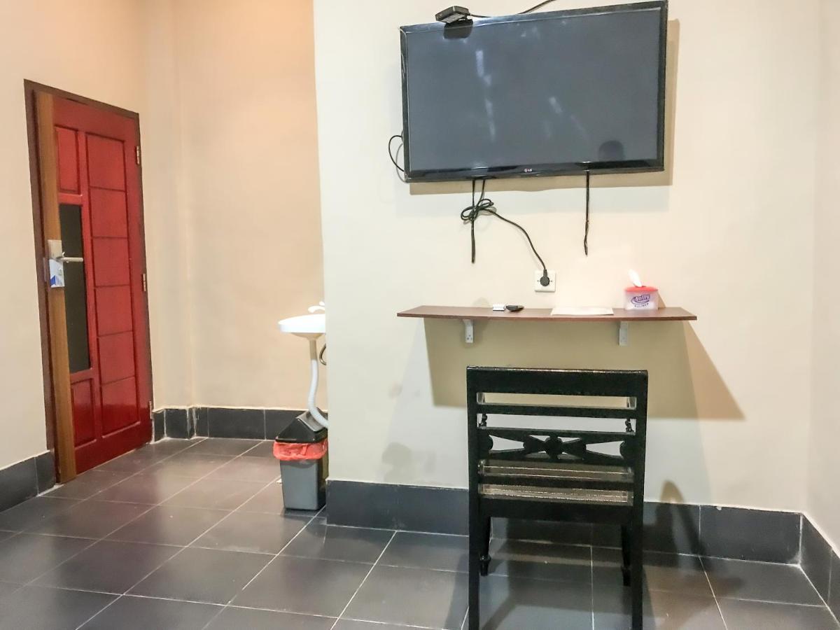 hotel reception