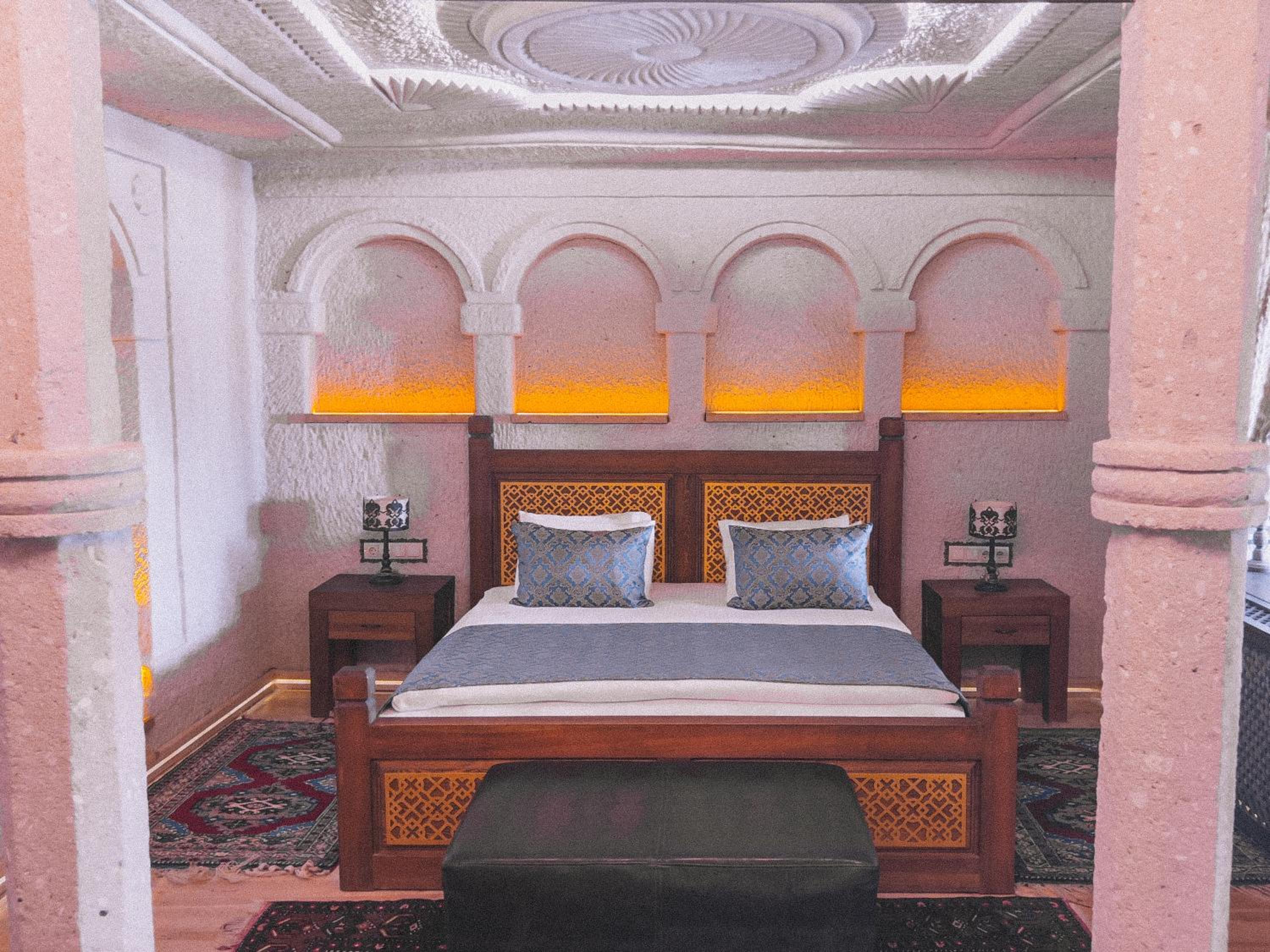 Local Cave House Hotel - Image 112