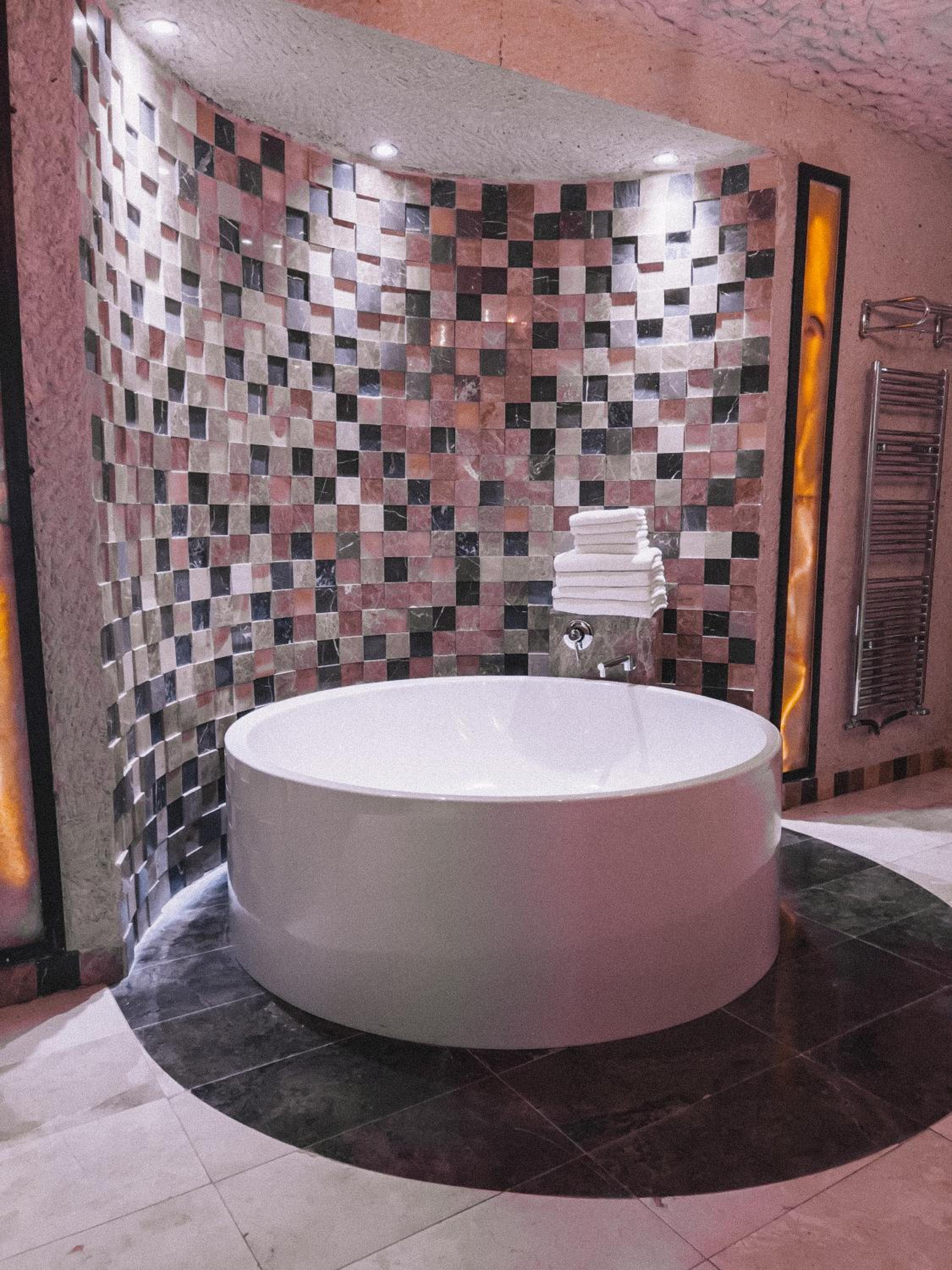 Local Cave House Hotel - Image 54