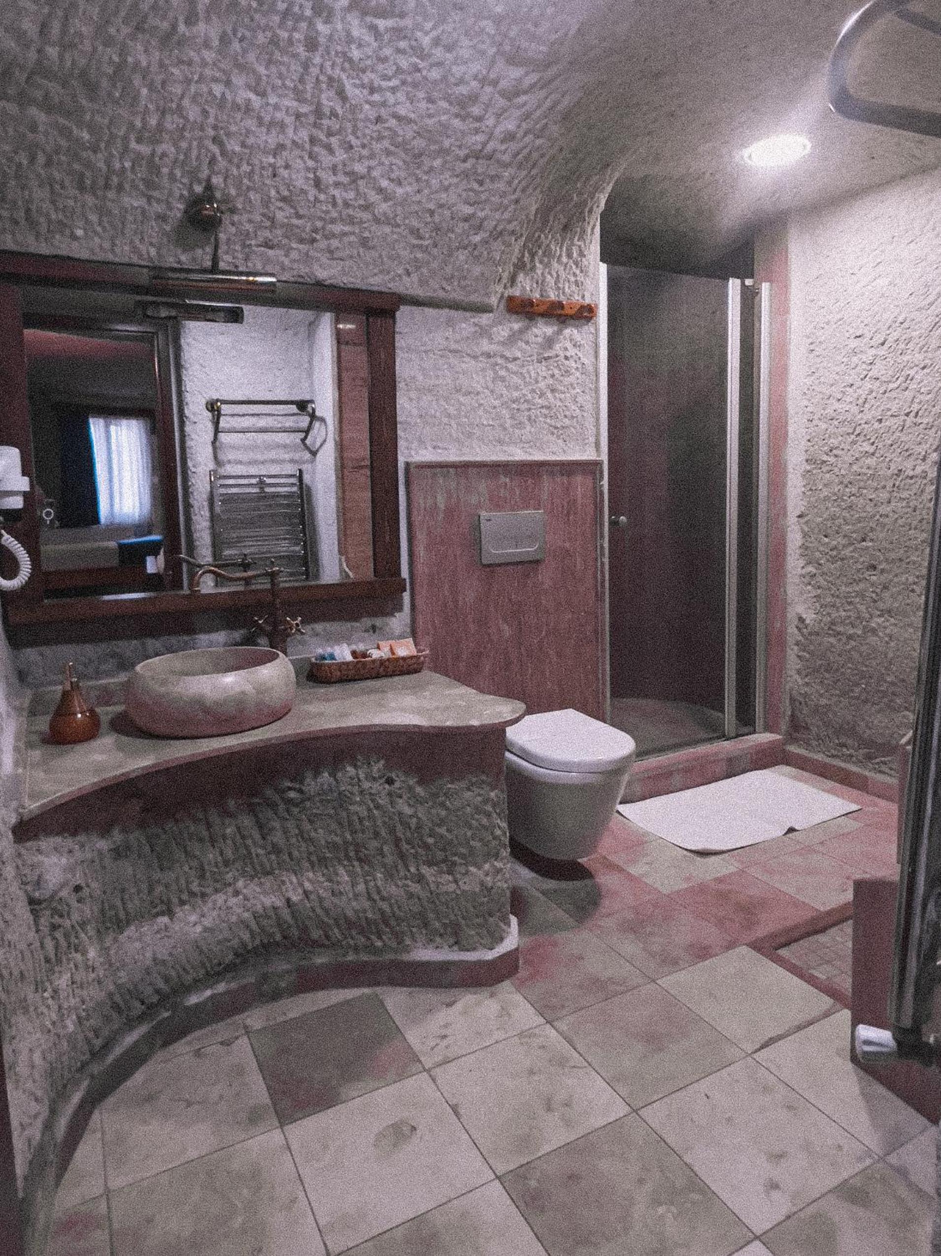 Local Cave House Hotel - Image 56