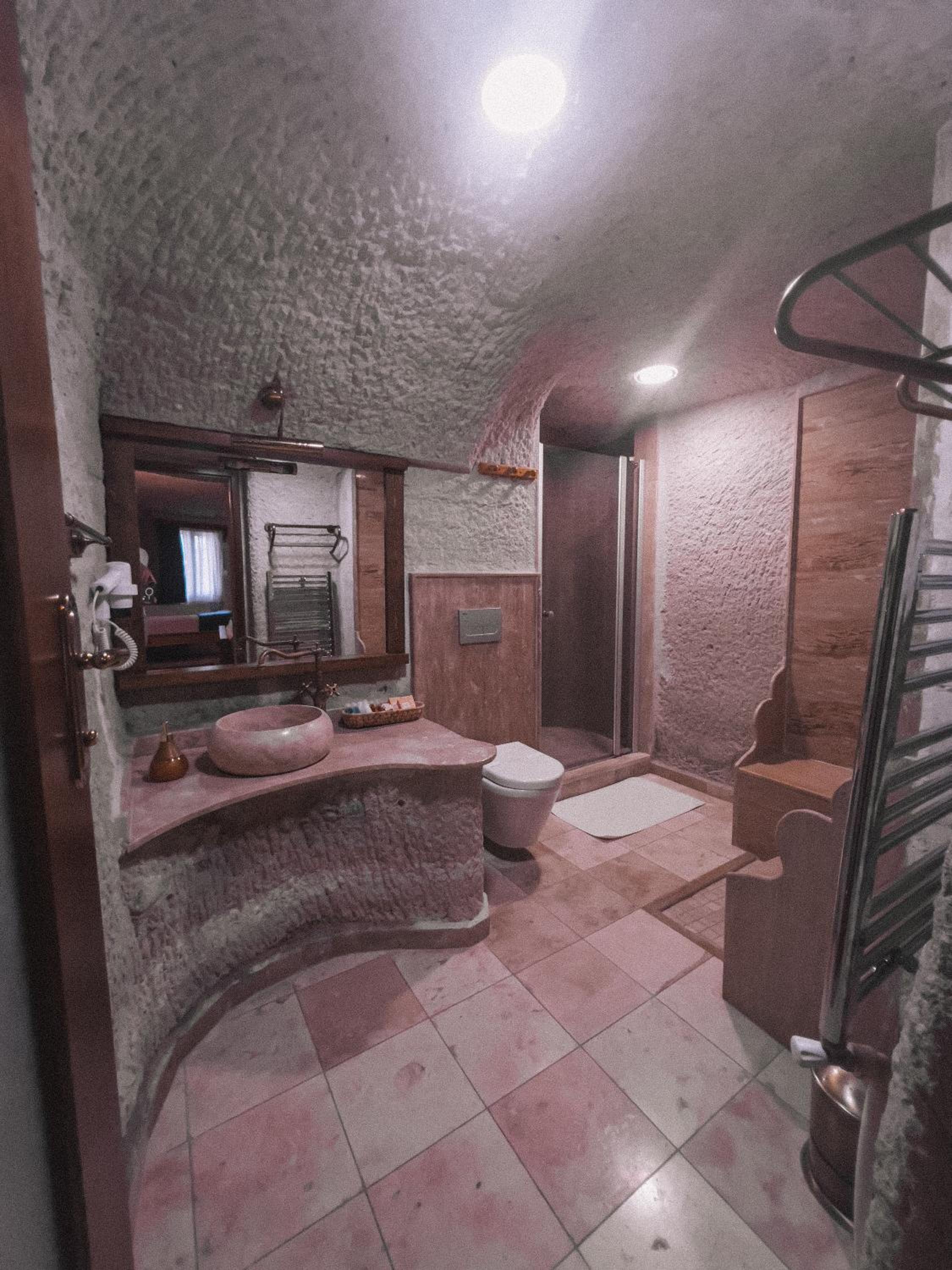 Local Cave House Hotel - Image 63